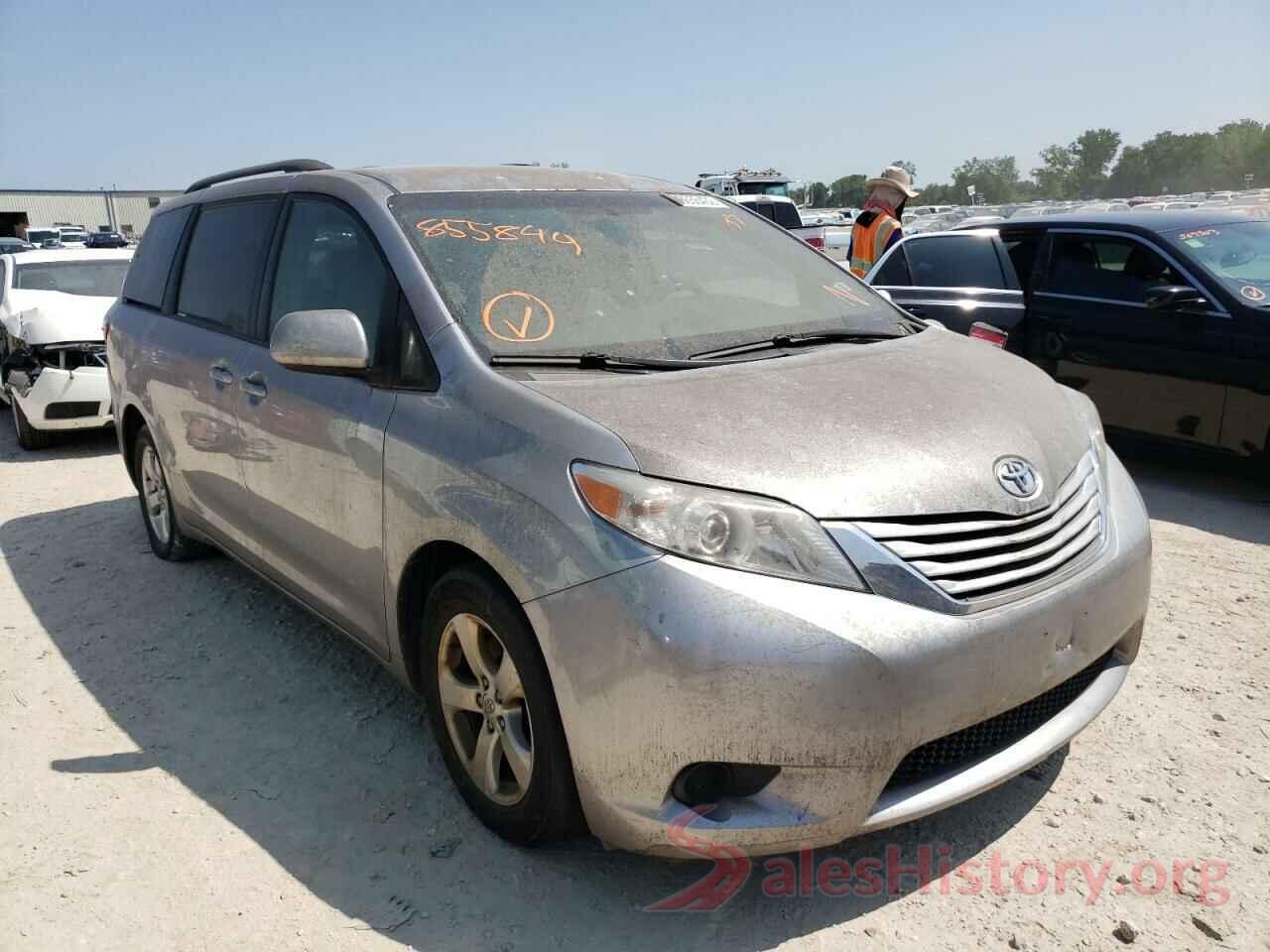 5TDKZ3DCXHS855849 2017 TOYOTA SIENNA