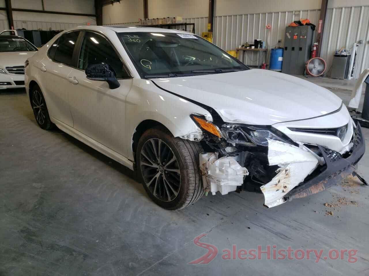 4T1B11HKXJU606297 2018 TOYOTA CAMRY