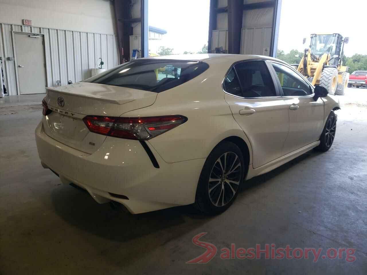 4T1B11HKXJU606297 2018 TOYOTA CAMRY