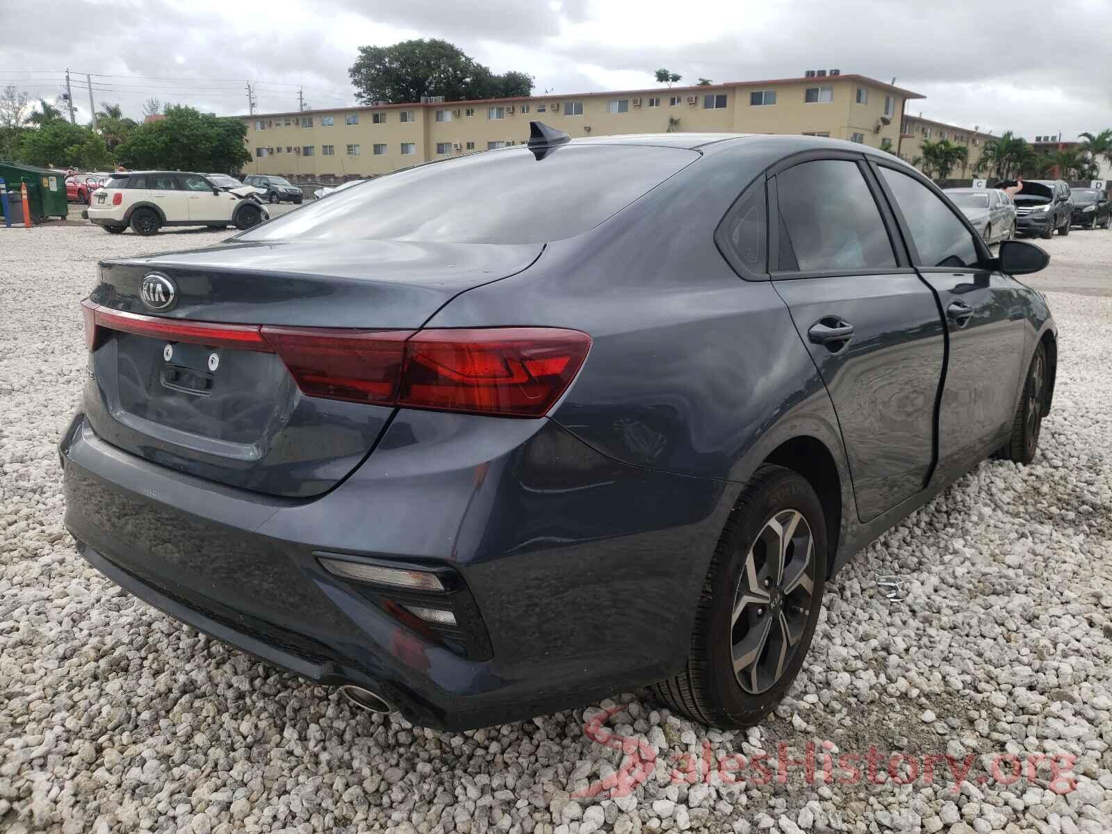 3KPF24AD2ME311438 2021 KIA FORTE