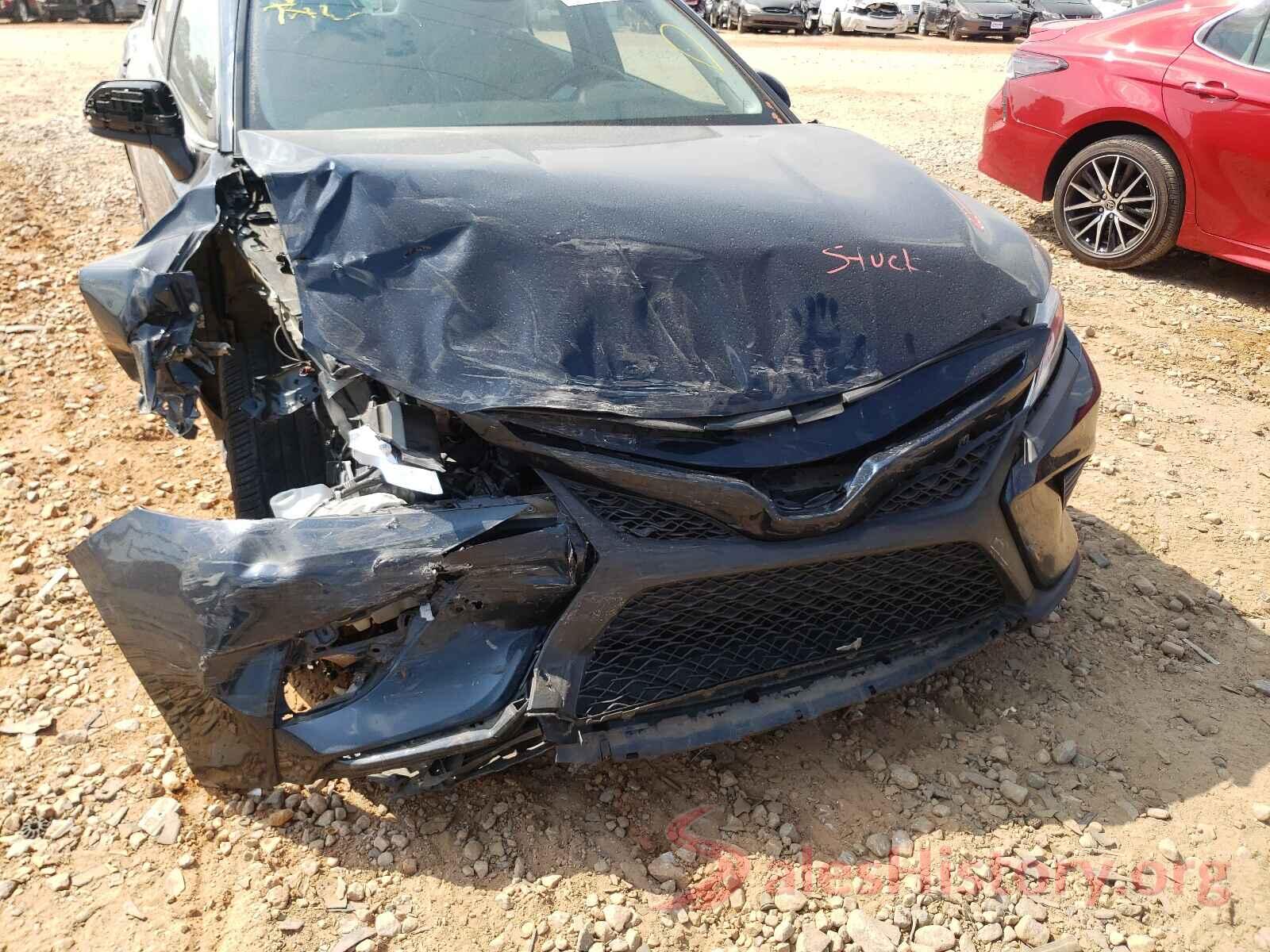 4T1B11HK4JU596155 2018 TOYOTA CAMRY