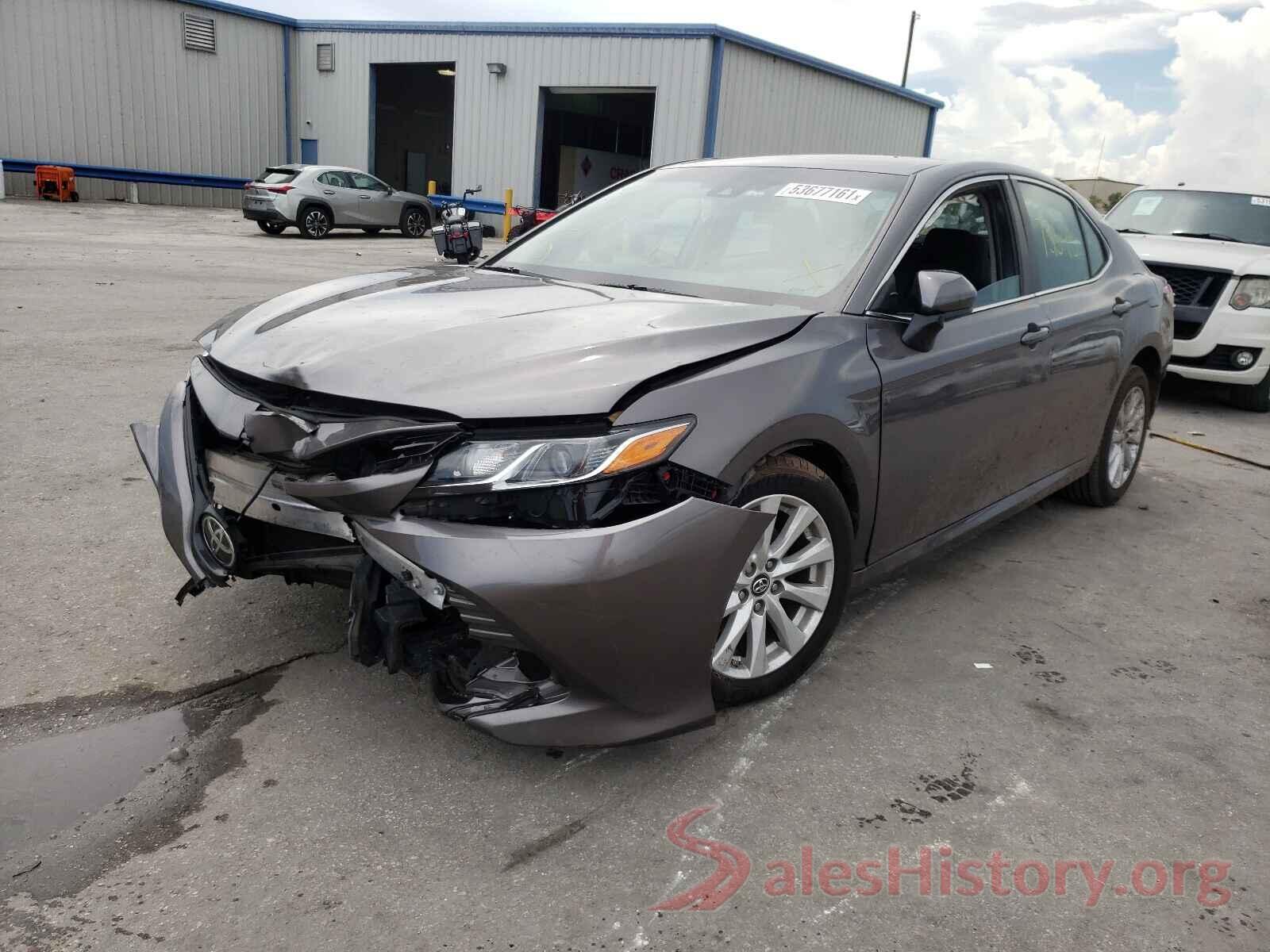 4T1B11HK6JU586940 2018 TOYOTA CAMRY