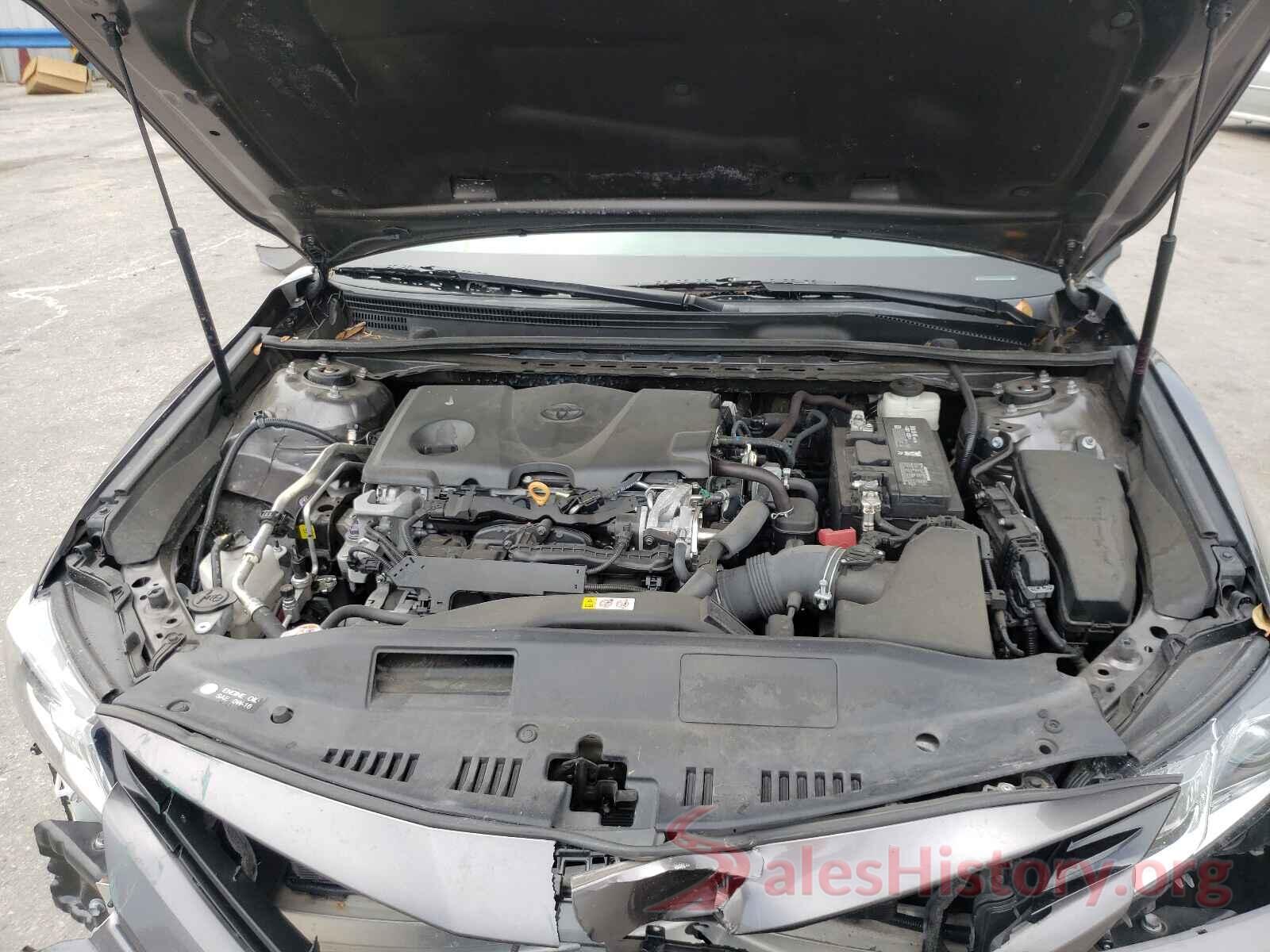 4T1B11HK6JU586940 2018 TOYOTA CAMRY