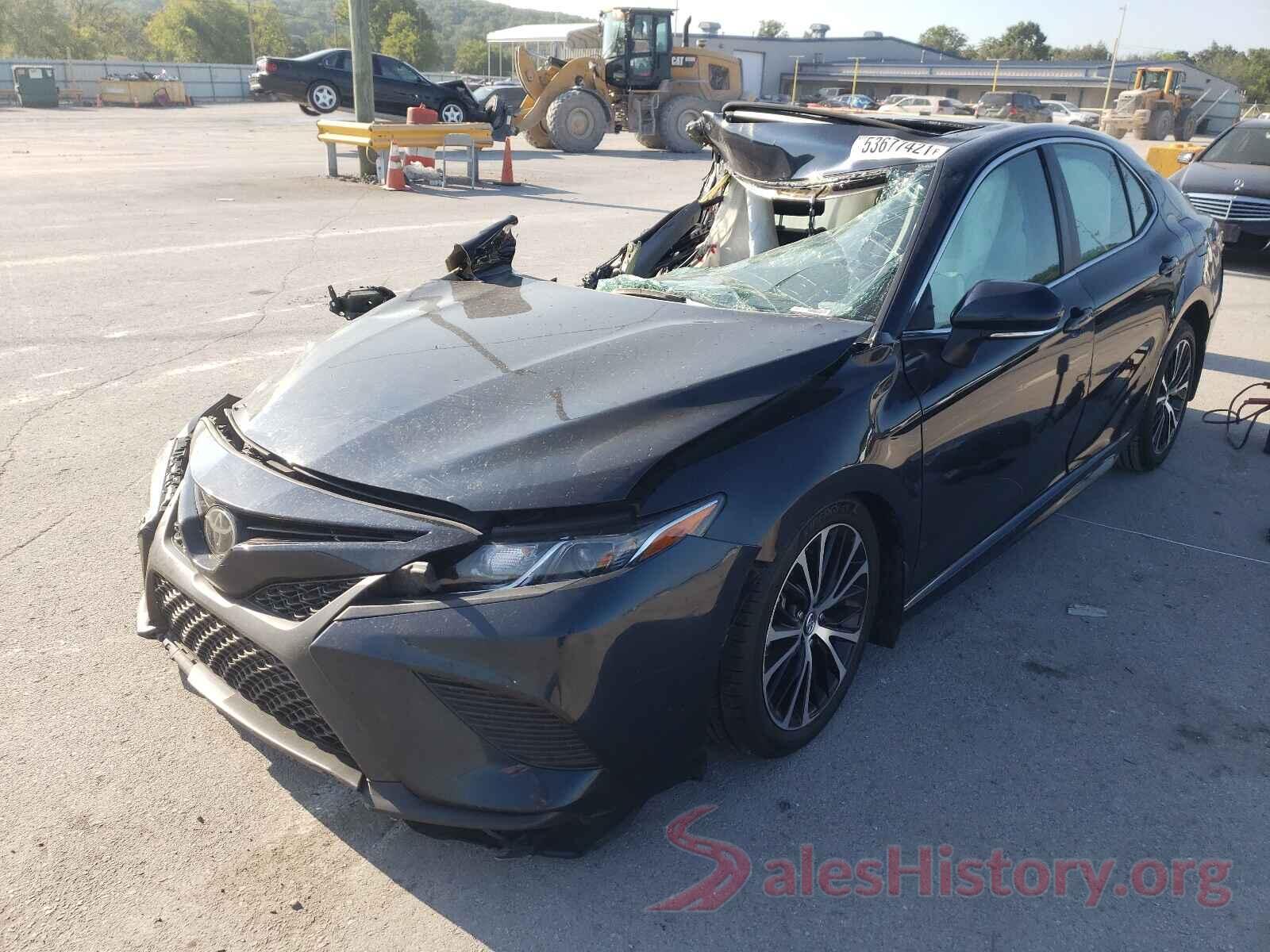 4T1B11HK5JU601895 2018 TOYOTA CAMRY