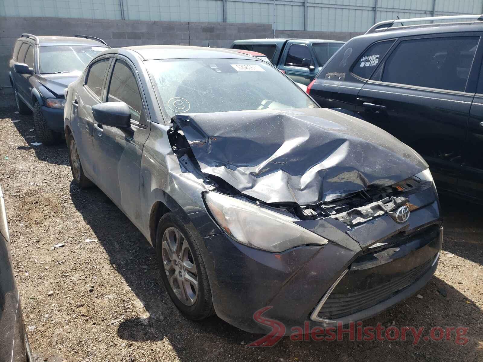 3MYDLBYV4HY181126 2017 TOYOTA YARIS