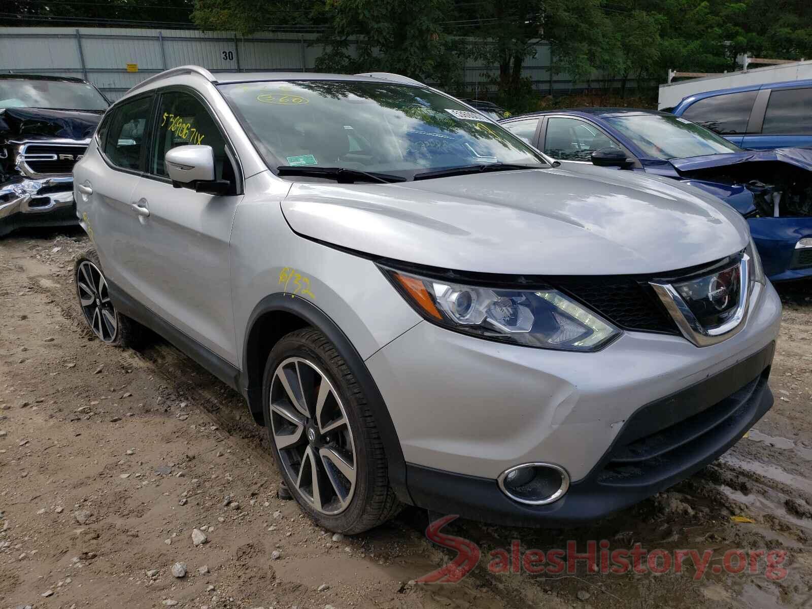 JN1BJ1CR3JW201155 2018 NISSAN ROGUE