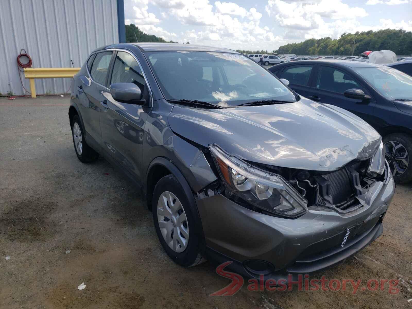 JN1BJ1CR7JW203409 2018 NISSAN ROGUE