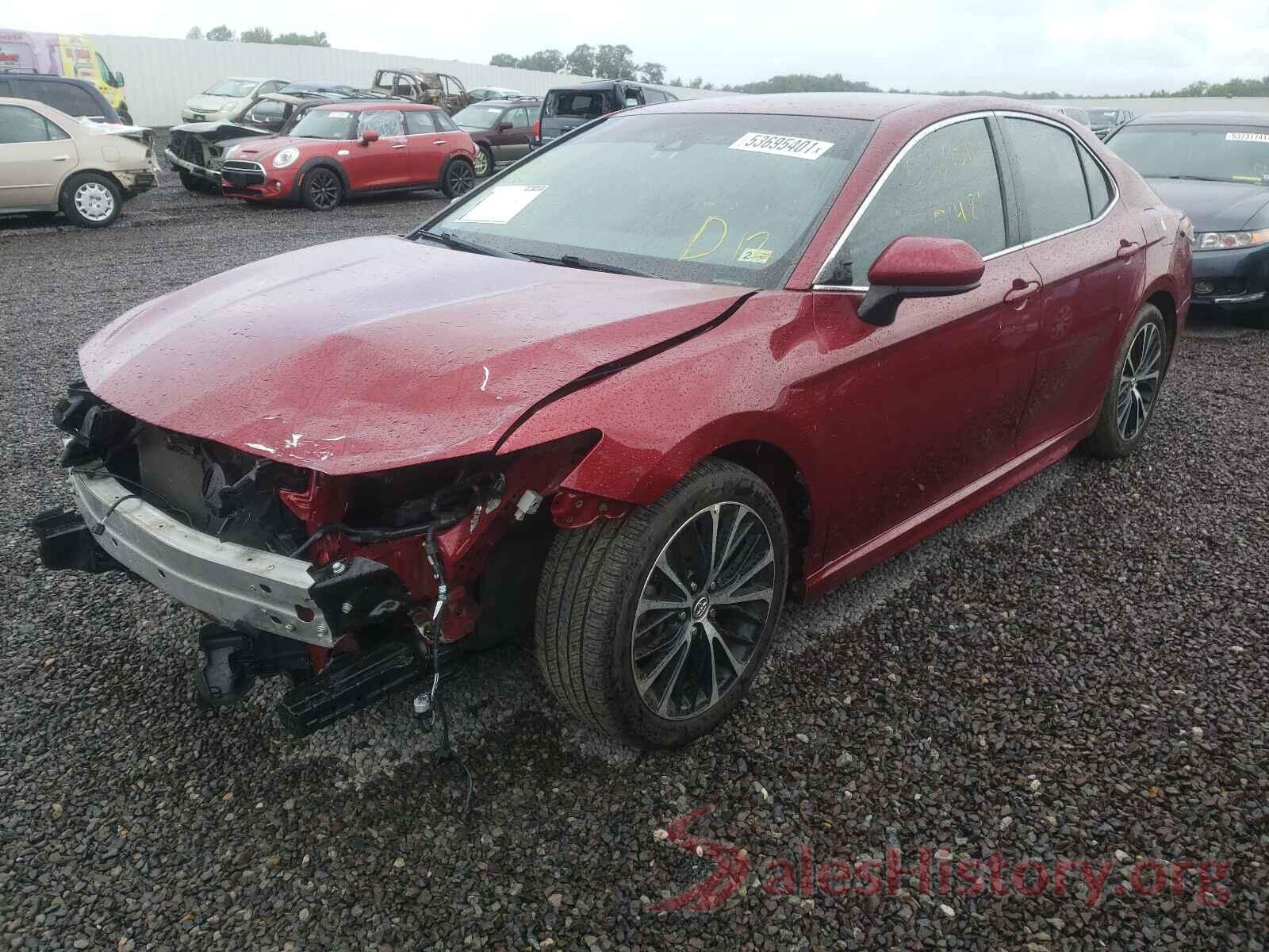 4T1B11HK0JU555229 2018 TOYOTA CAMRY