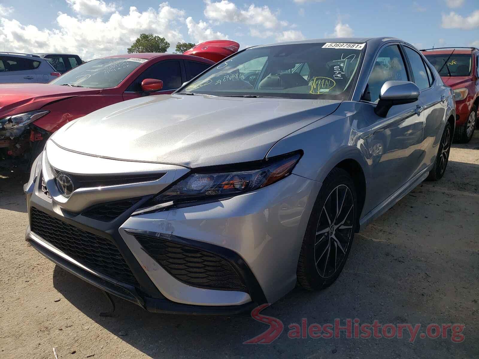 4T1G11AK0MU557678 2021 TOYOTA CAMRY