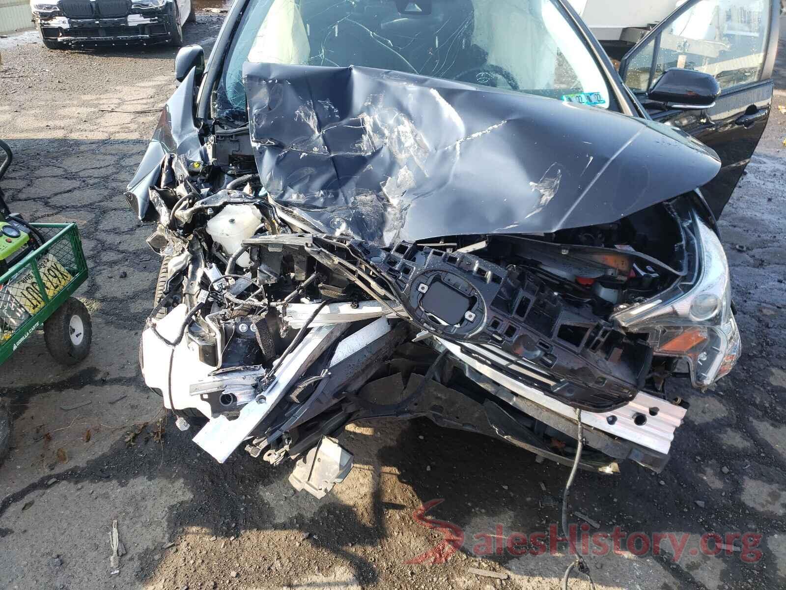 JTDKARFU0J3552263 2018 TOYOTA PRIUS