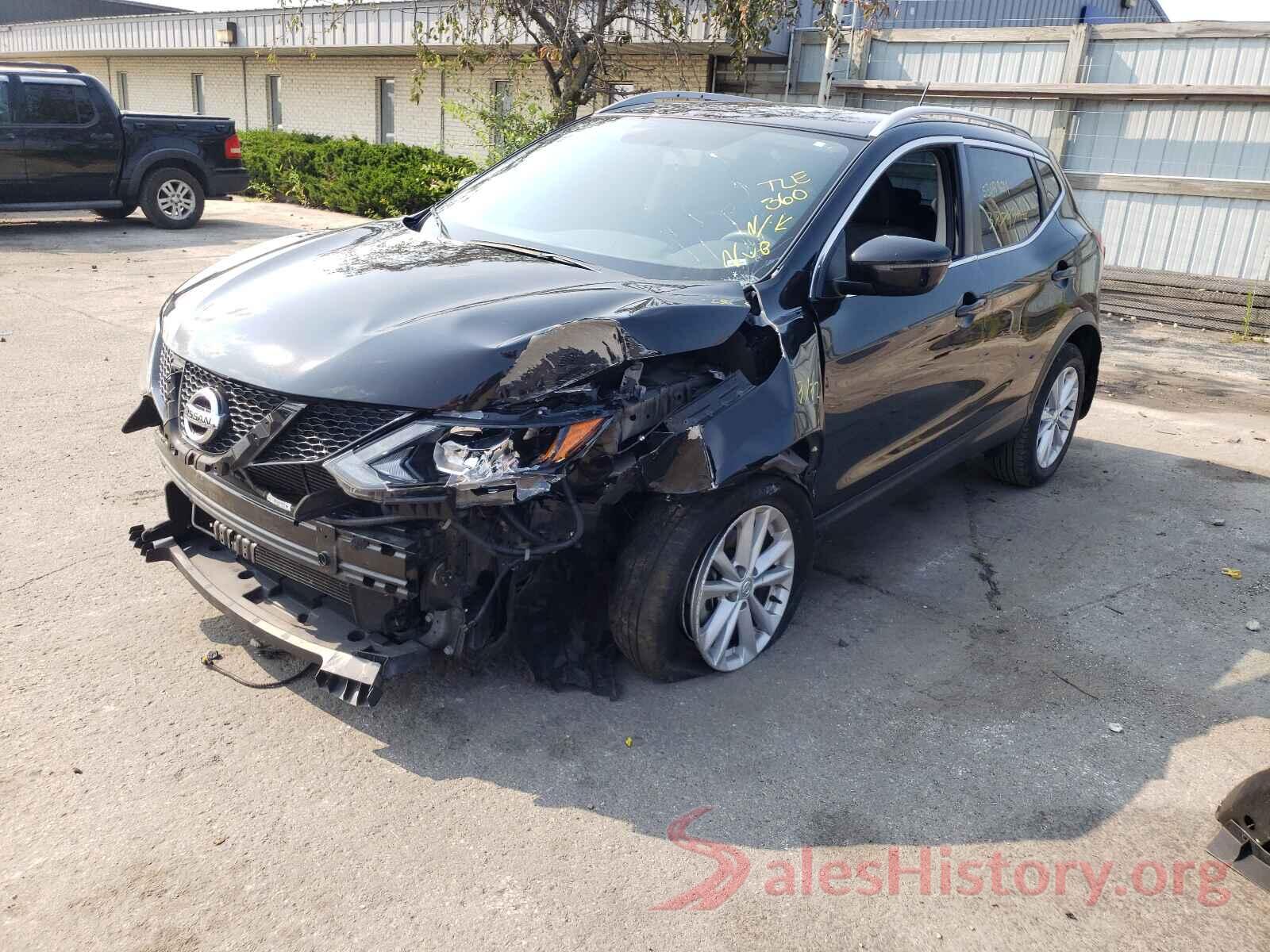 JN1BJ1CR5JW200539 2018 NISSAN ROGUE