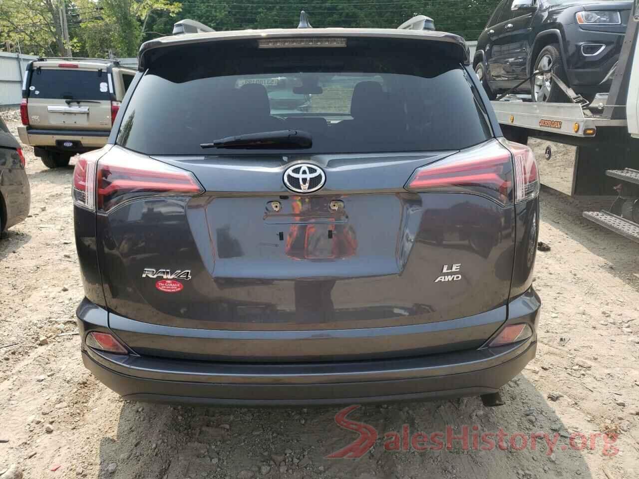 2T3BFREV1JW769748 2018 TOYOTA RAV4