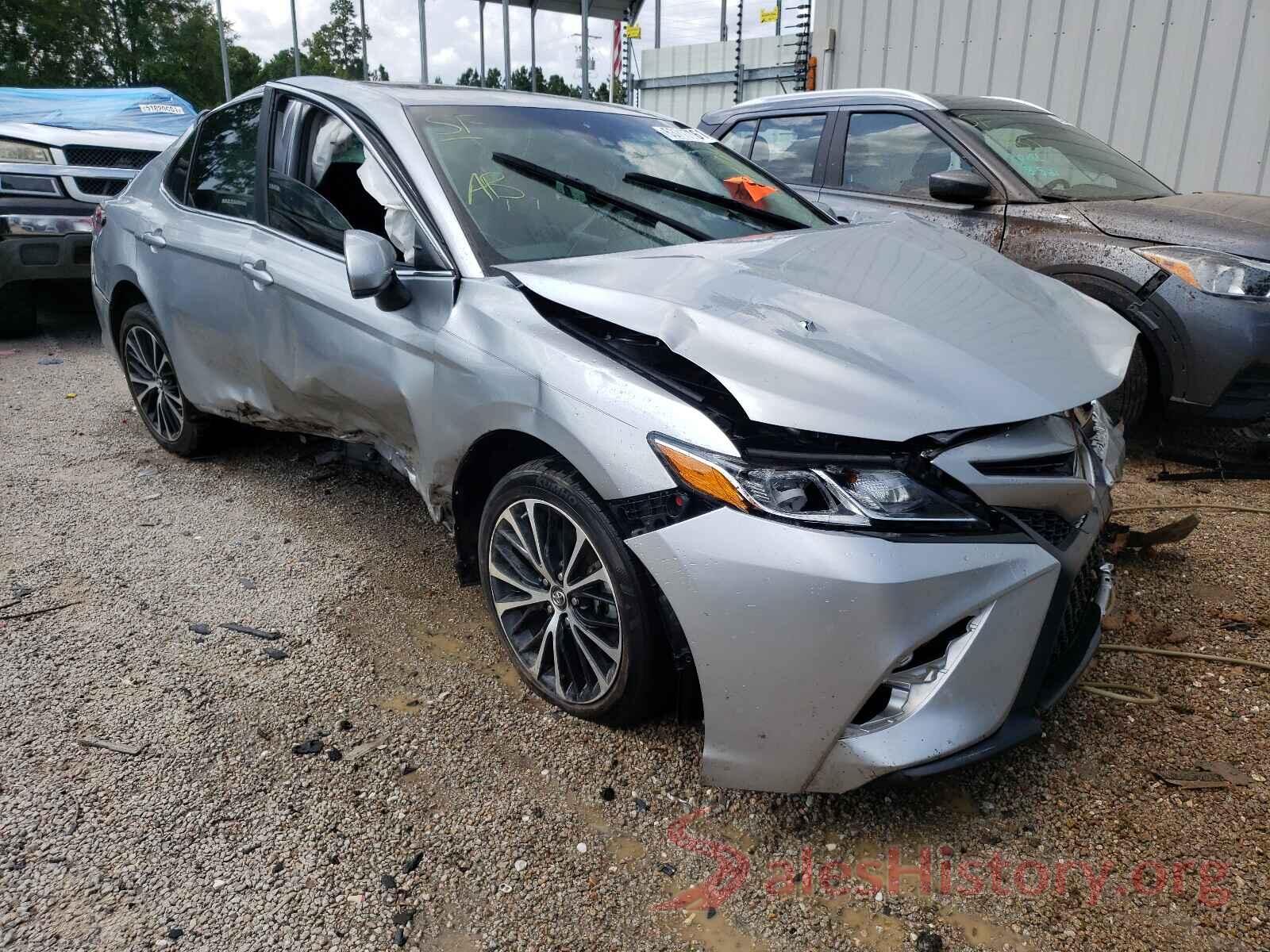 4T1B11HK0JU516821 2018 TOYOTA CAMRY