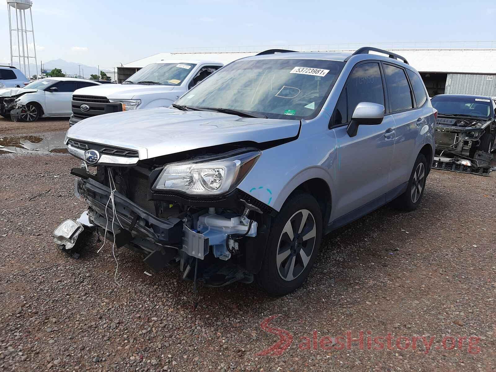 JF2SJAGCXJH575707 2018 SUBARU FORESTER