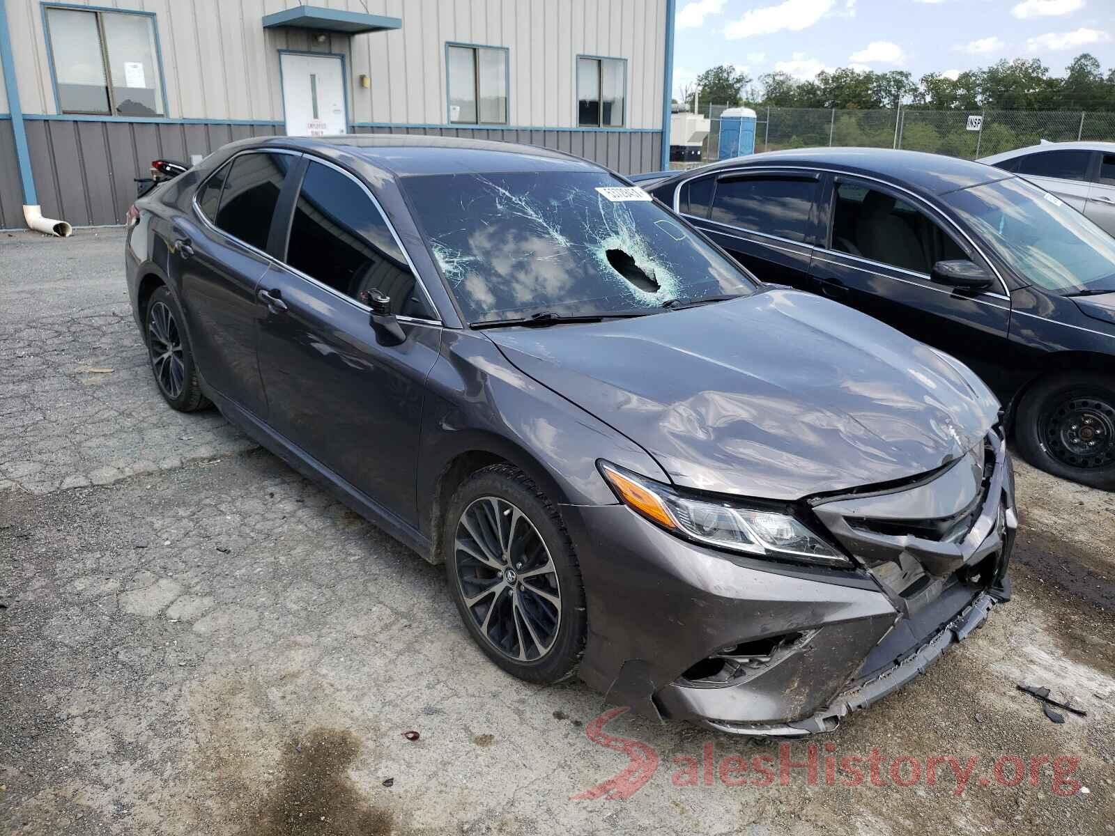 4T1B11HK9JU536159 2018 TOYOTA CAMRY