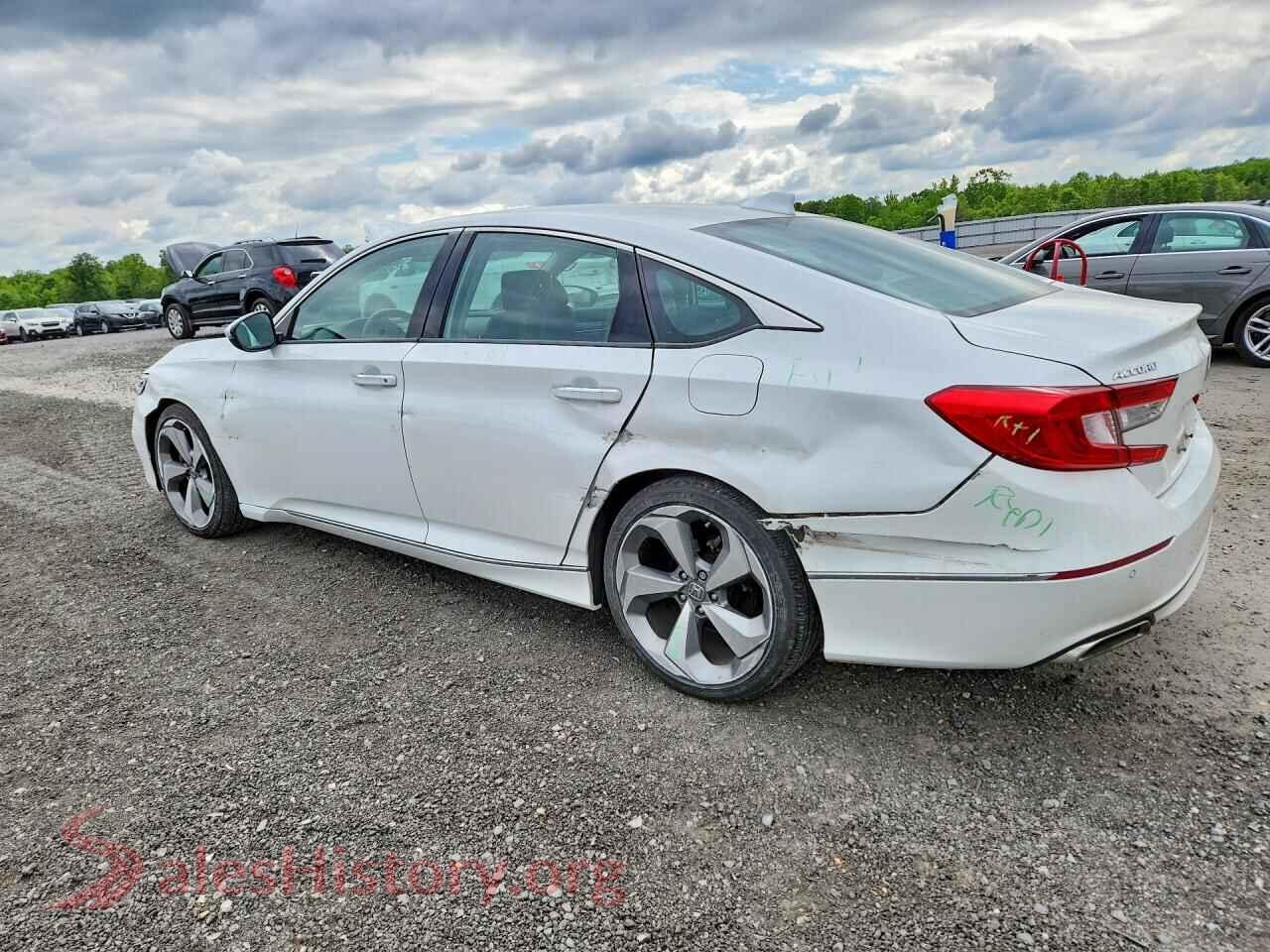 2018 HONDA ACCORD VIN 1HGCV1F96JA005677, front view