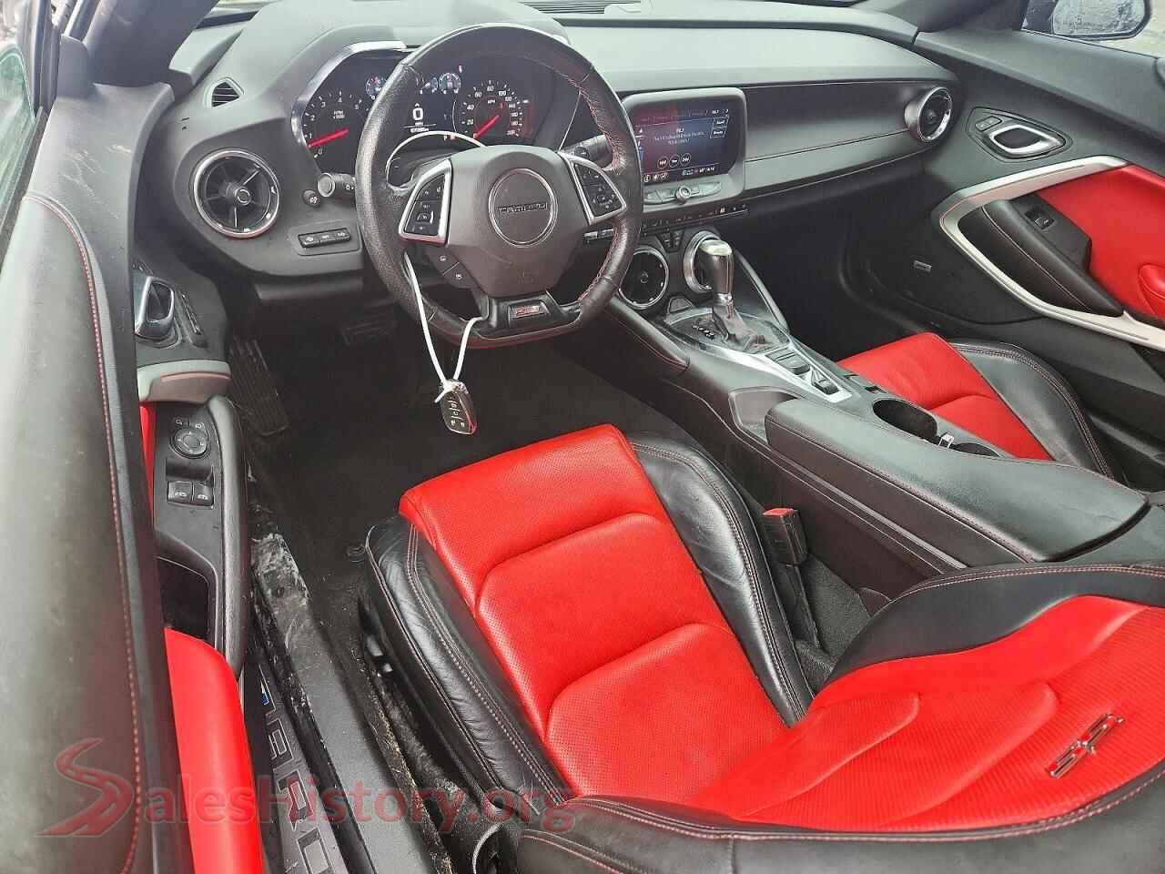 2022 CHEVROLET CAMARO VIN 1G1FH1R77N0100315, interior dashboard