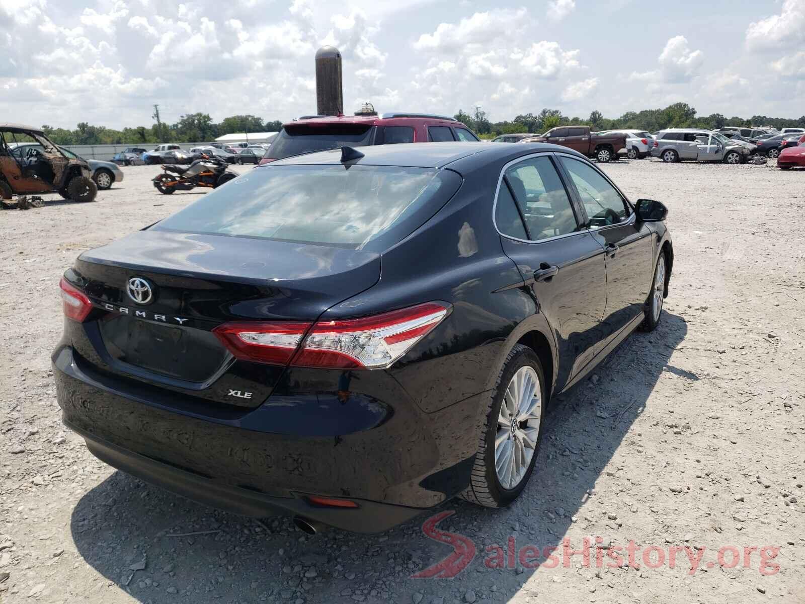 4T1B11HK5JU077325 2018 TOYOTA CAMRY