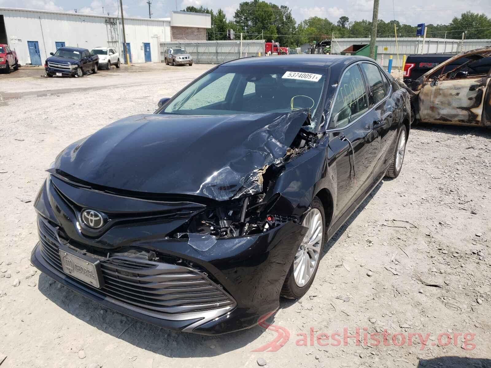 4T1B11HK5JU077325 2018 TOYOTA CAMRY