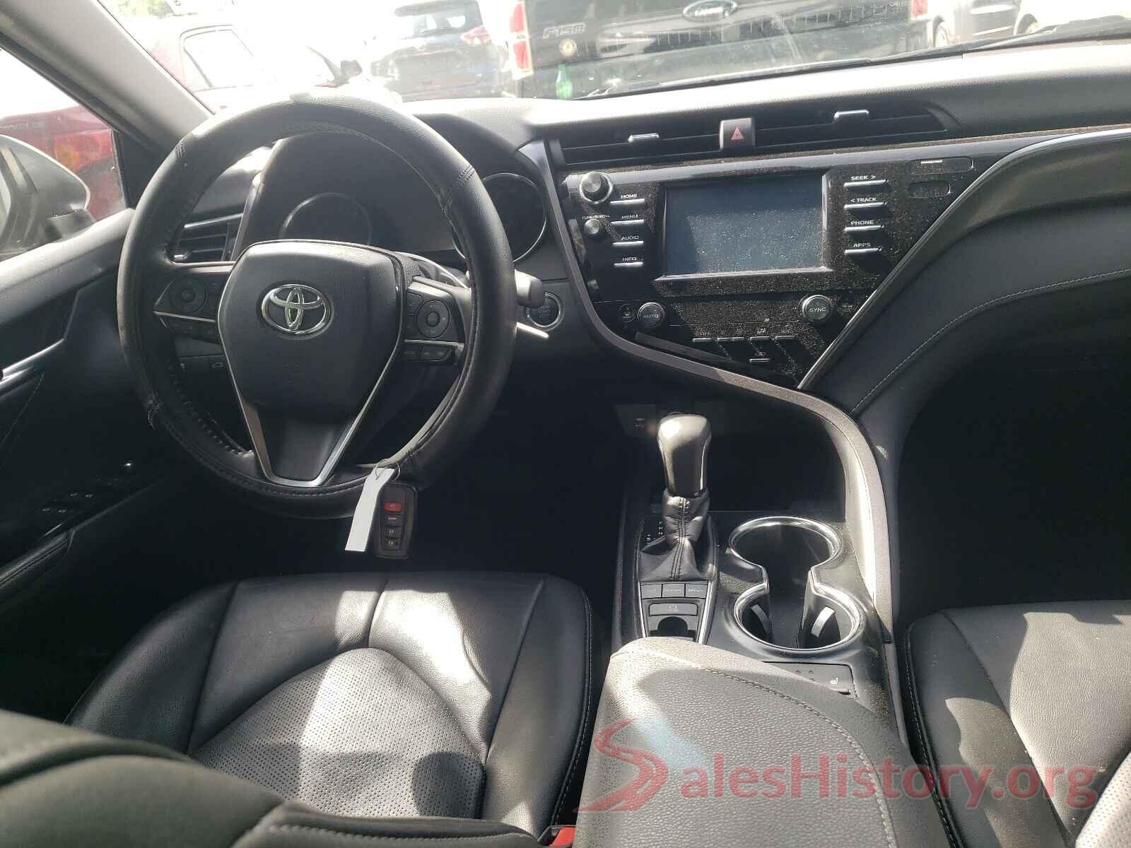 4T1B61HK8JU108956 2018 TOYOTA CAMRY