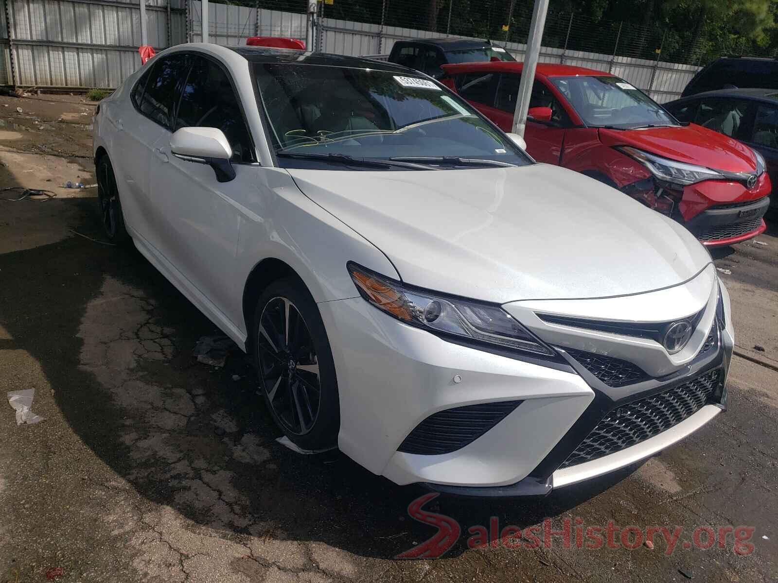 4T1B61HK8JU108956 2018 TOYOTA CAMRY