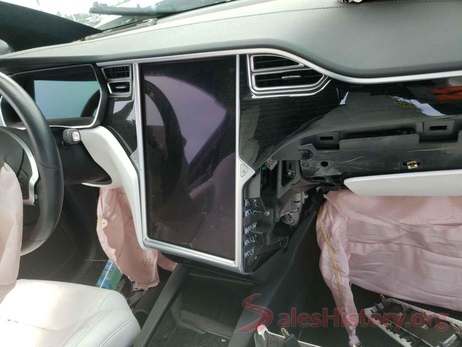 5YJXCDE4XJF081097 2018 TESLA MODEL X