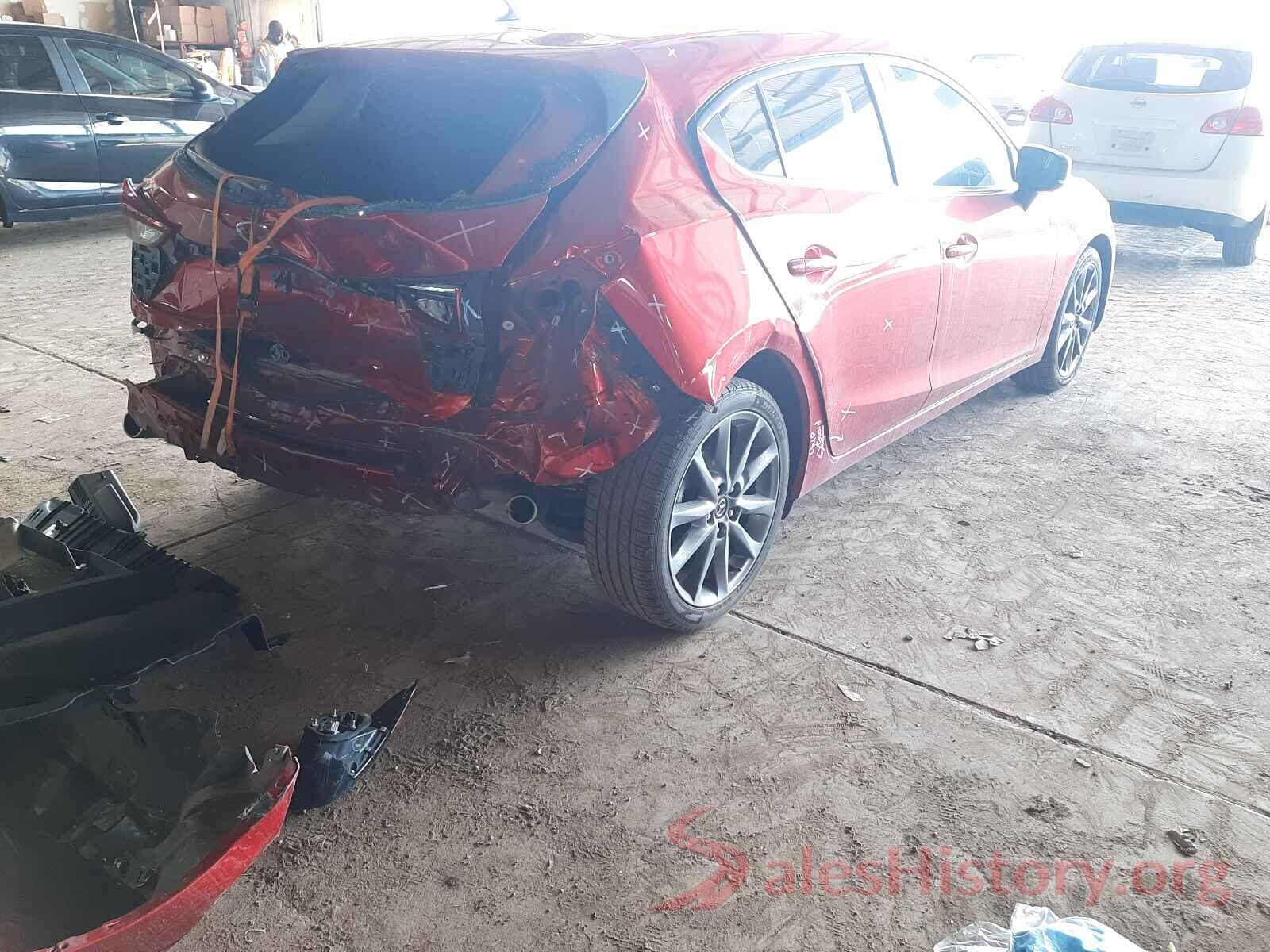 3MZBN1L39JM270085 2018 MAZDA 3