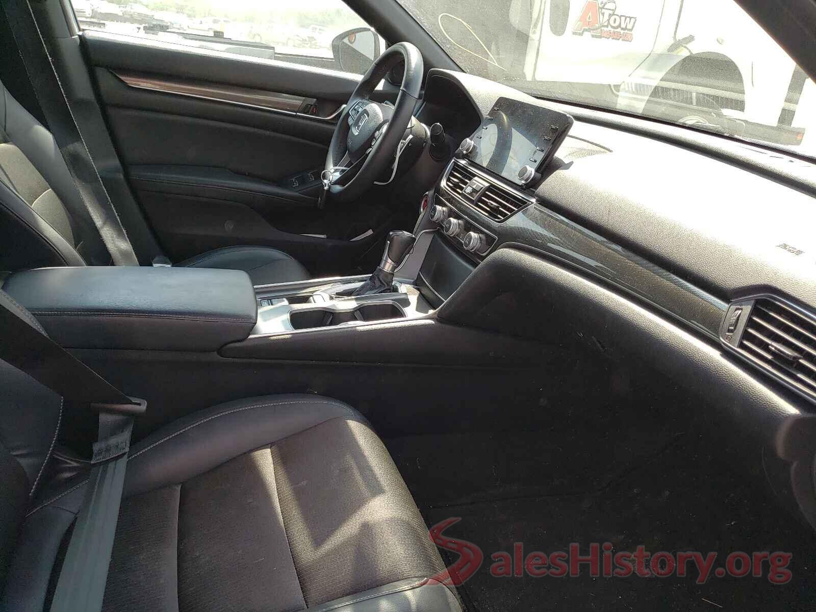 1HGCV1F38JA042774 2018 HONDA ACCORD