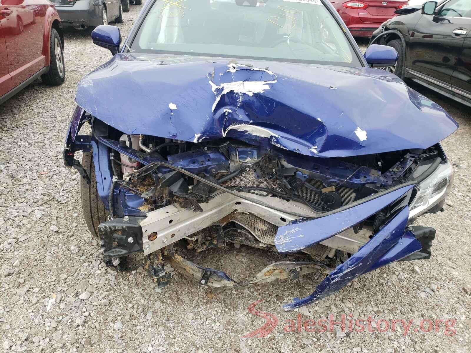 4T1B11HK2JU589723 2018 TOYOTA CAMRY