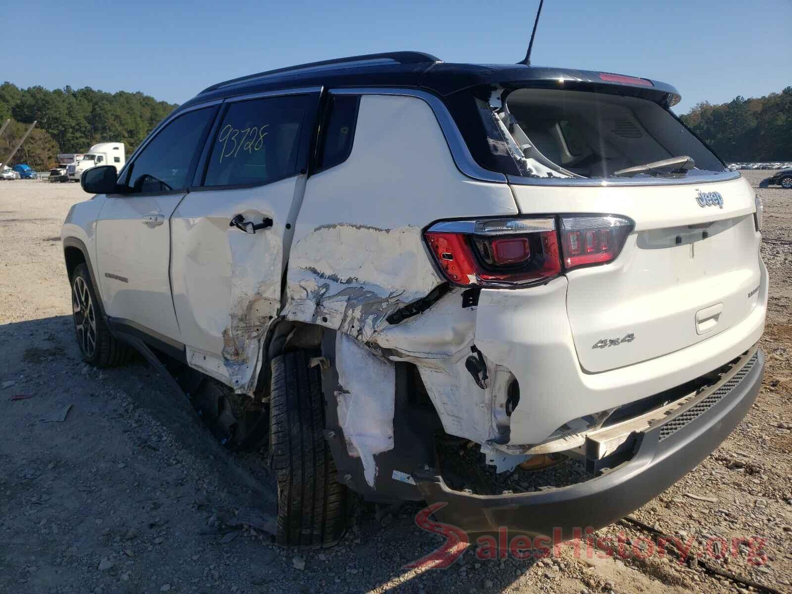 3C4NJDCB3JT249260 2018 JEEP COMPASS