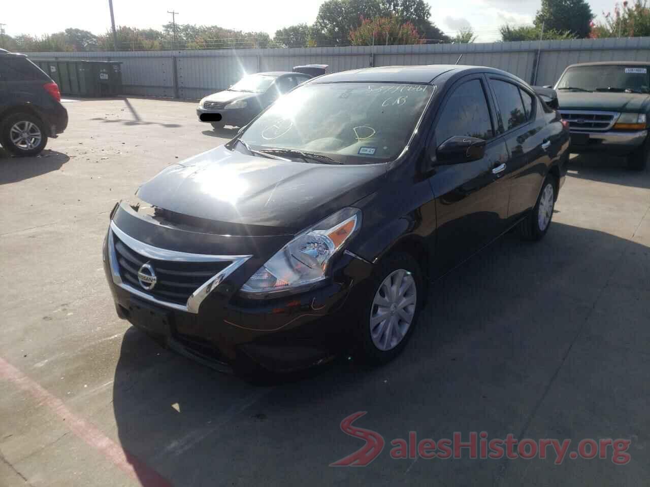 3N1CN7AP2KL810306 2019 NISSAN VERSA