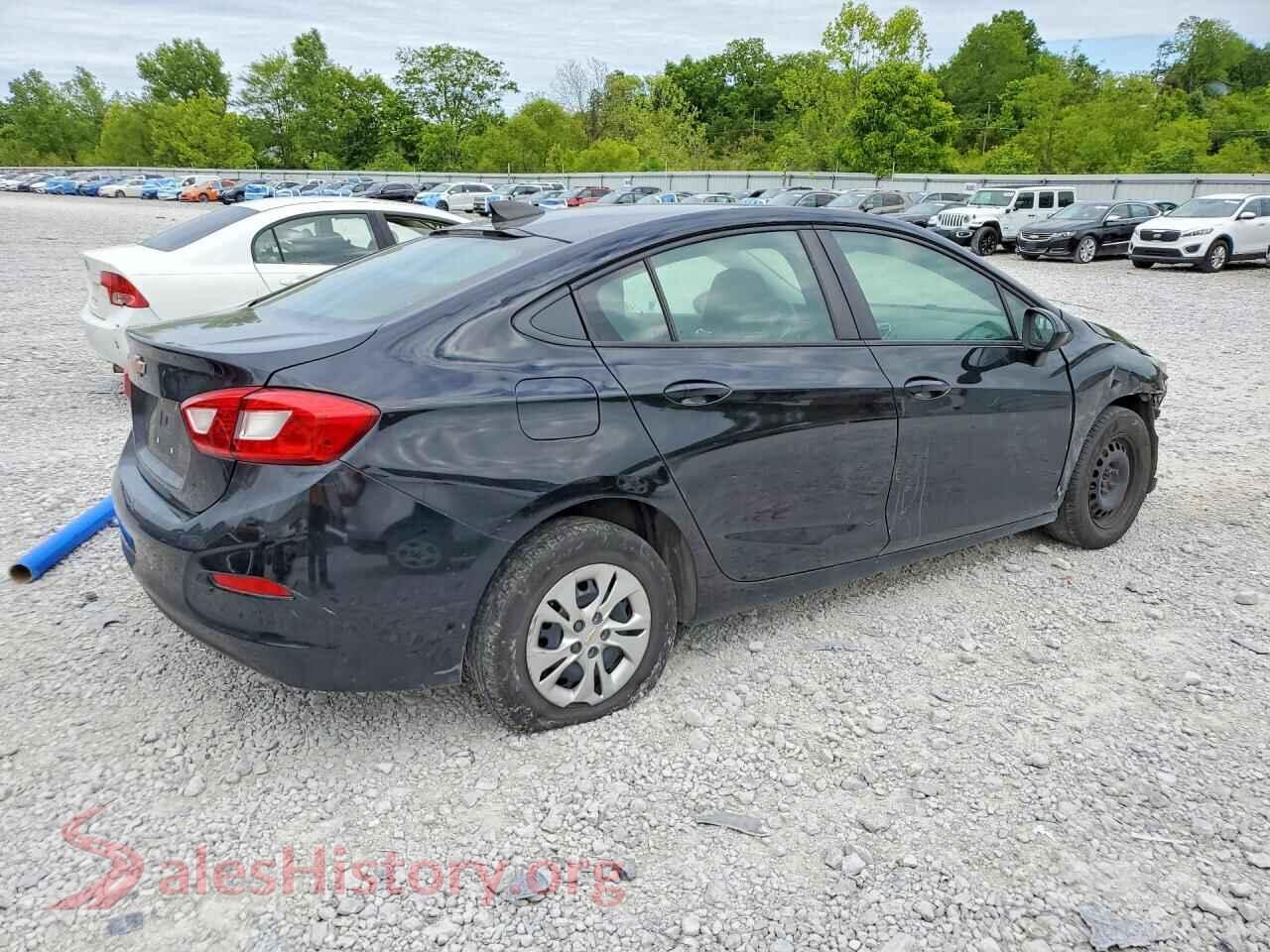 2019 CHEVROLET CRUZE VIN 1G1BC5SM5K7148757, right side view
