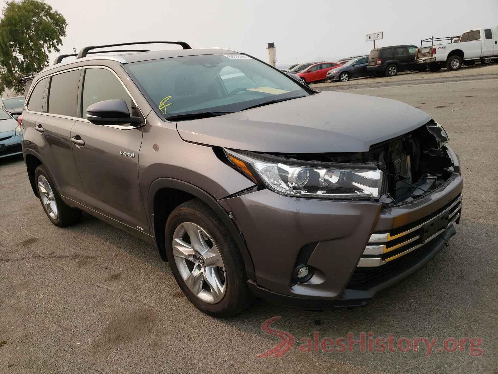 5TDDGRFHXKS070698 2019 TOYOTA HIGHLANDER