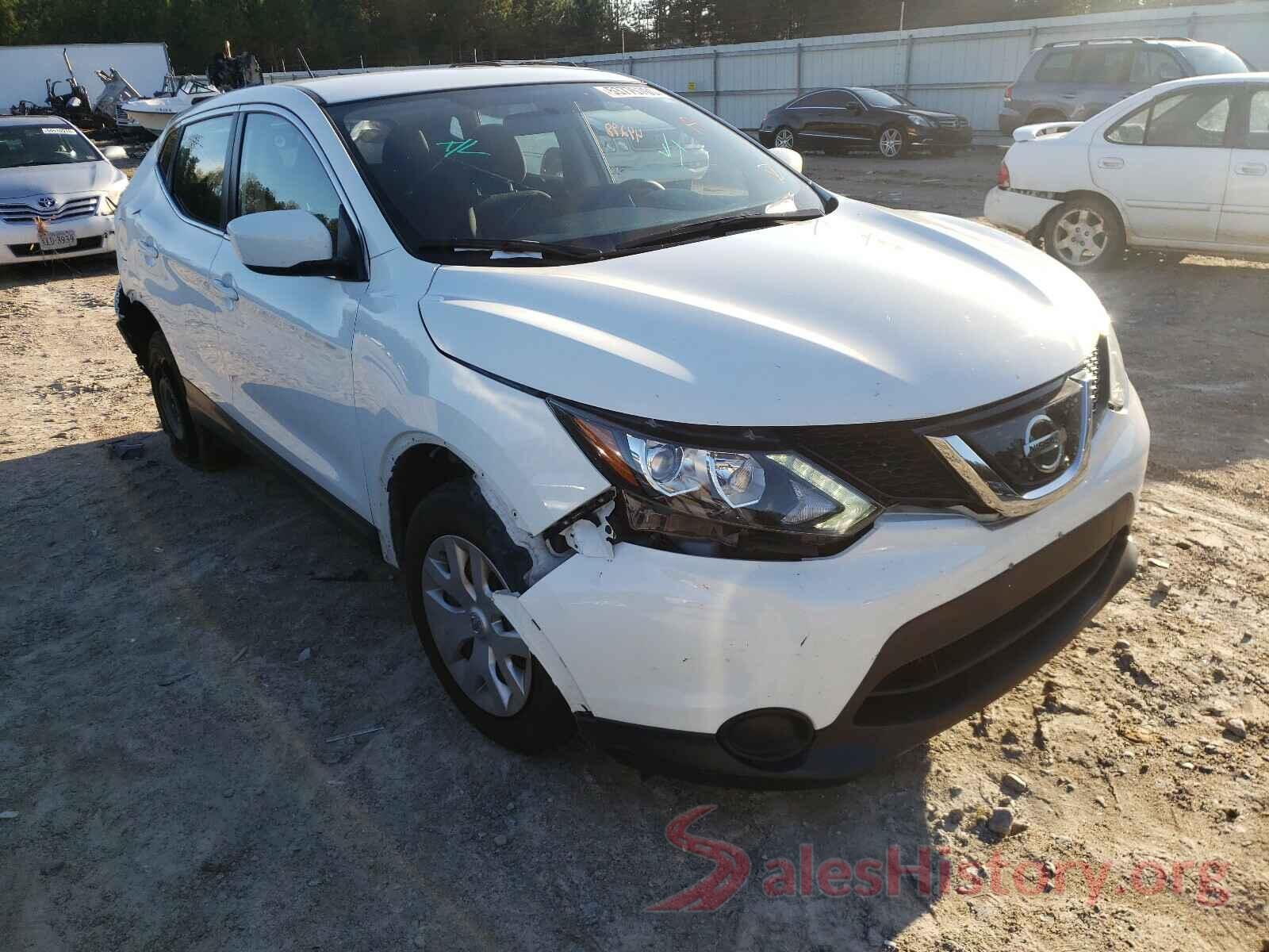 JN1BJ1CR6JW255923 2018 NISSAN ROGUE