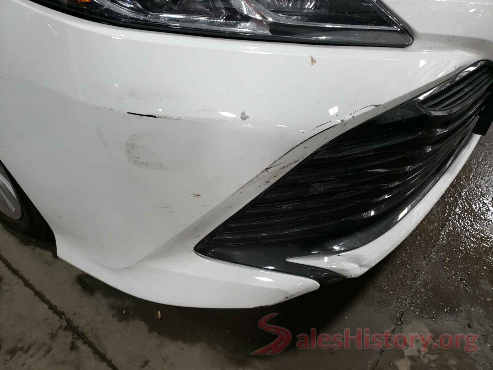 4T1B11HK5JU565061 2018 TOYOTA CAMRY