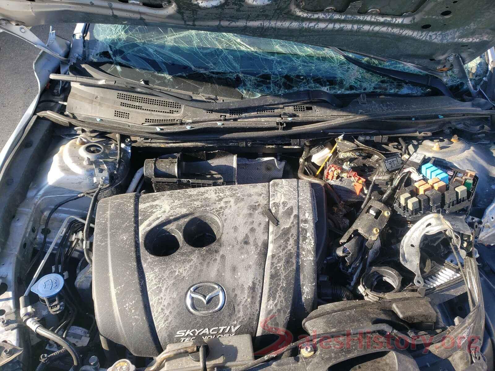 3MZBN1L36JM181297 2018 MAZDA 3