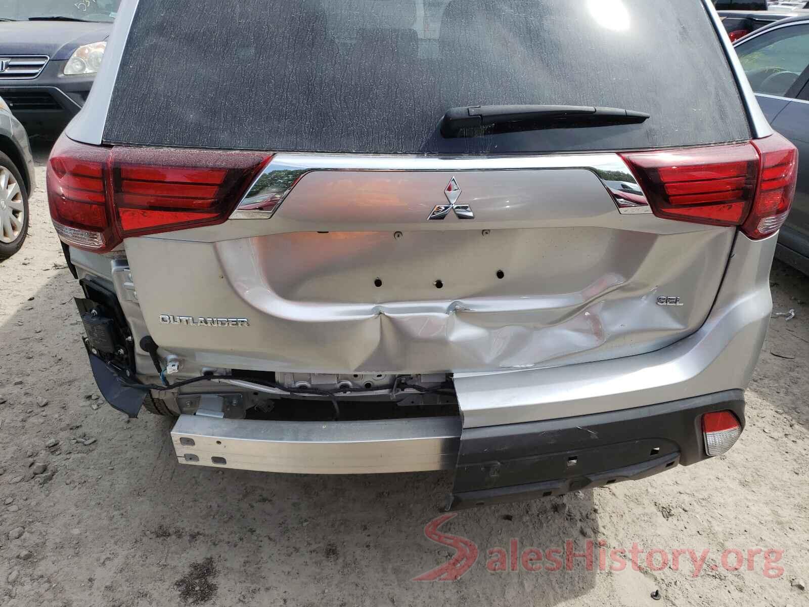 JA4AD3A33LZ040554 2020 MITSUBISHI OUTLANDER