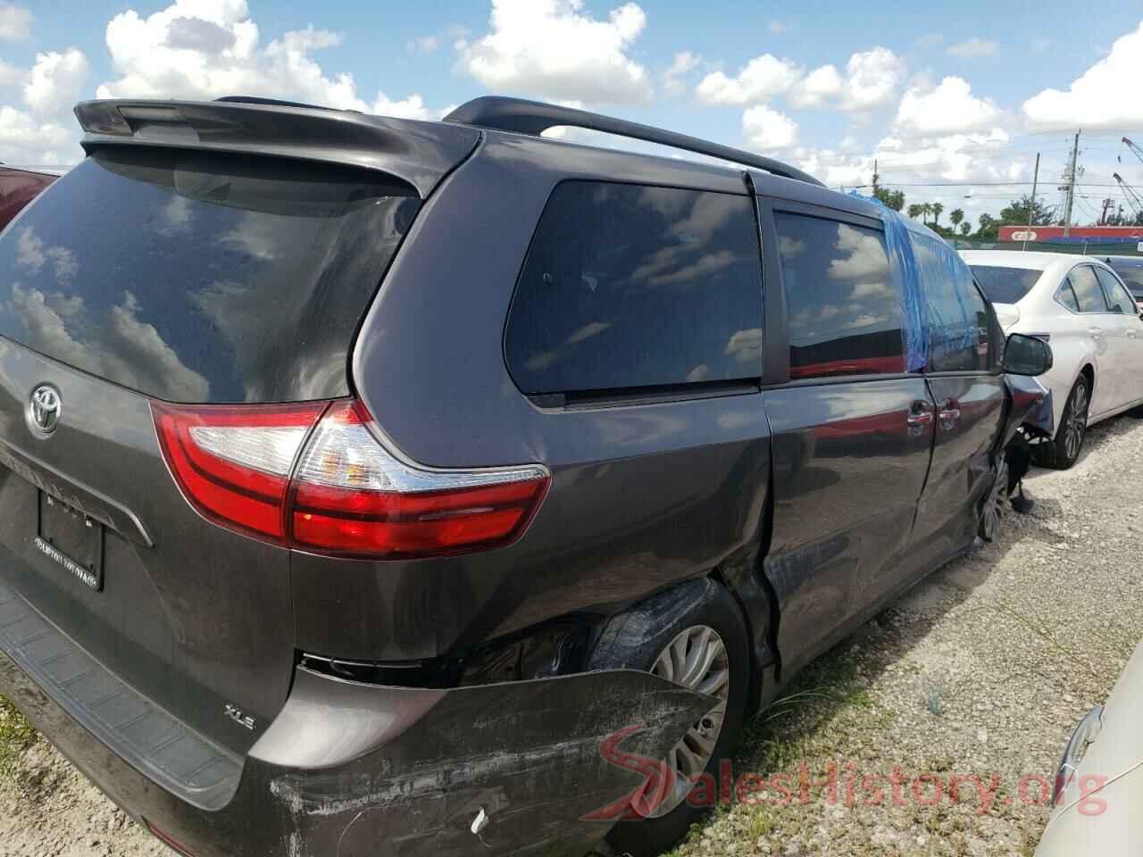 5TDYZ3DC8HS793698 2017 TOYOTA SIENNA