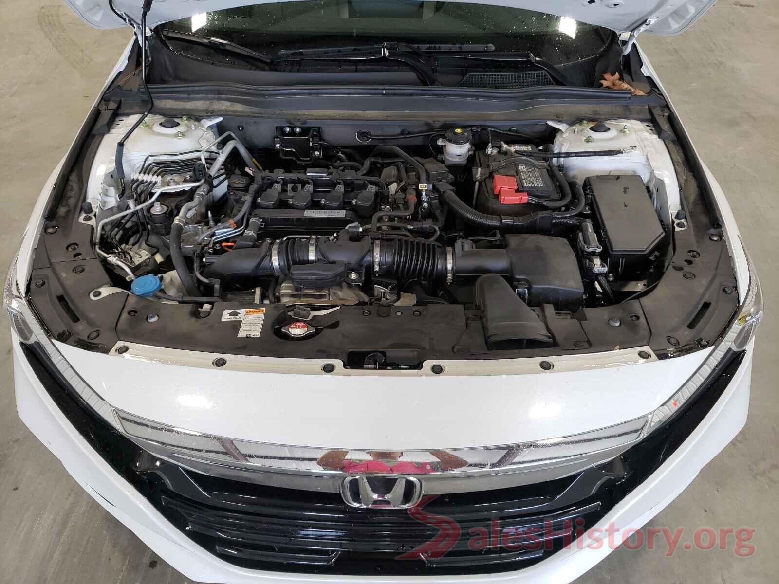 1HGCV1F17JA231821 2018 HONDA ACCORD