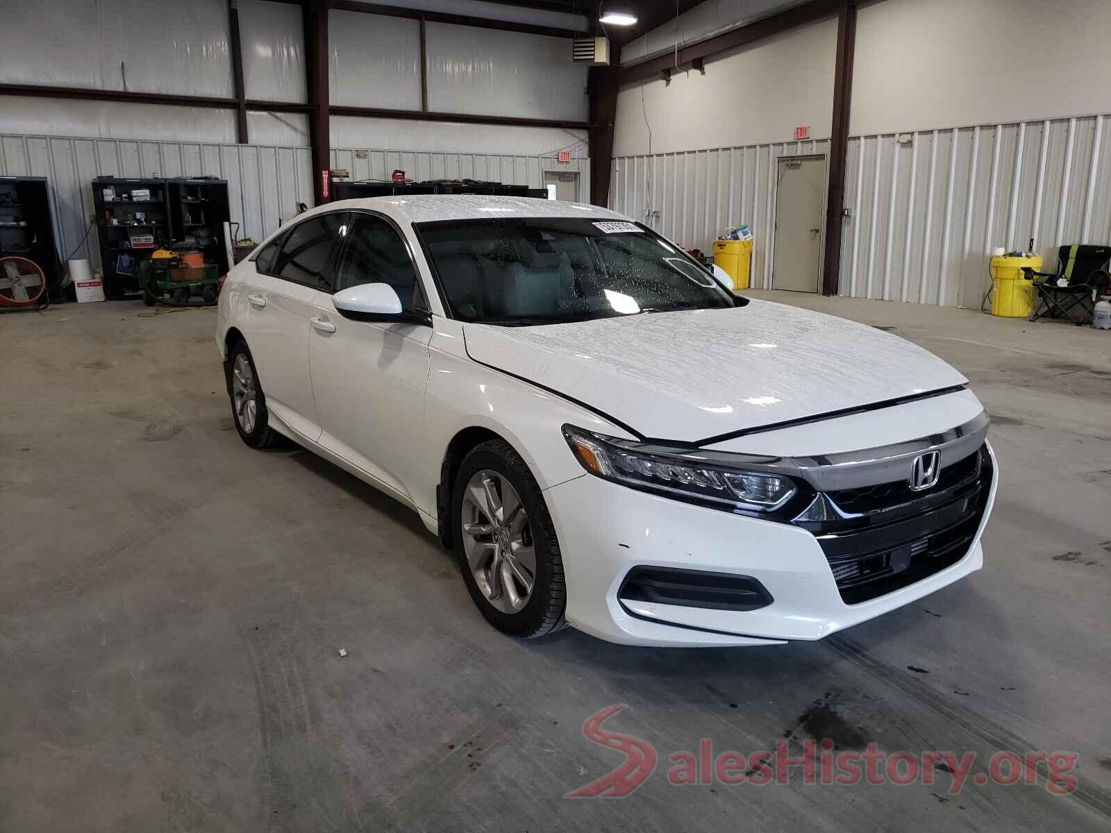 1HGCV1F17JA231821 2018 HONDA ACCORD