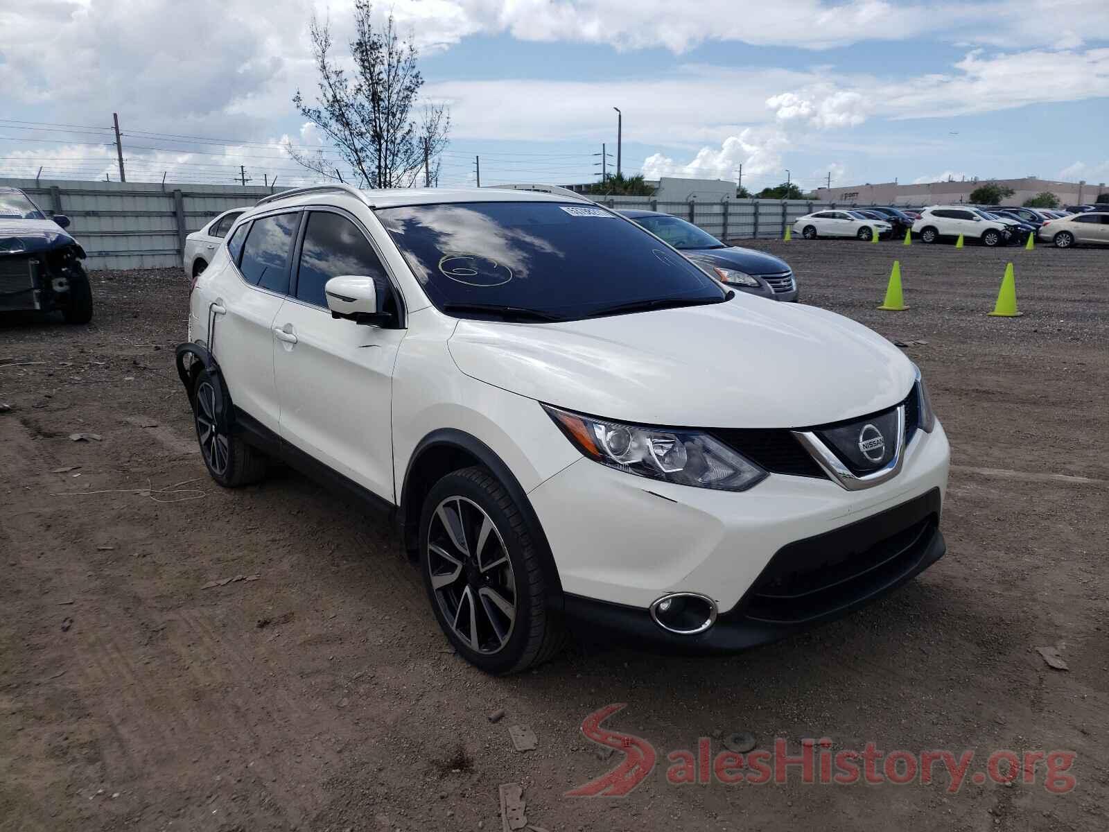 JN1BJ1CP9JW196414 2018 NISSAN ROGUE