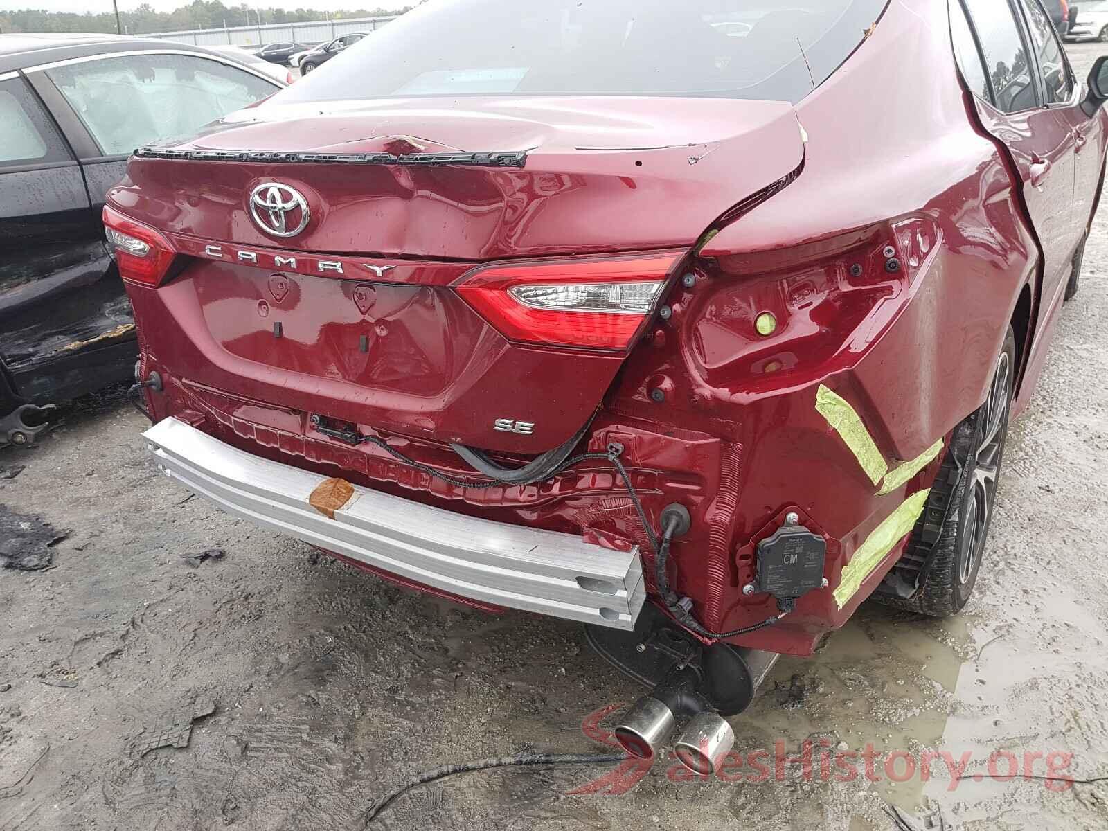 4T1B11HK8JU533818 2018 TOYOTA CAMRY