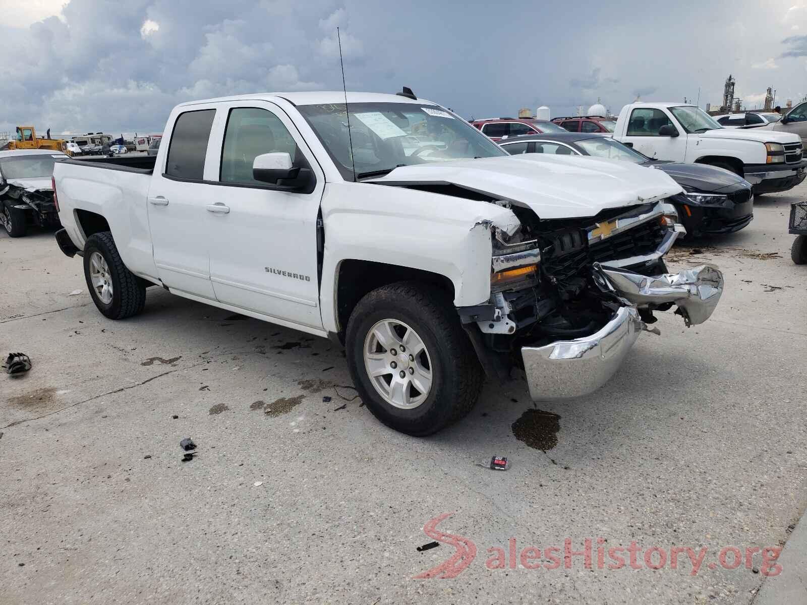 1GCRCREH4JZ113187 2018 CHEVROLET SILVERADO