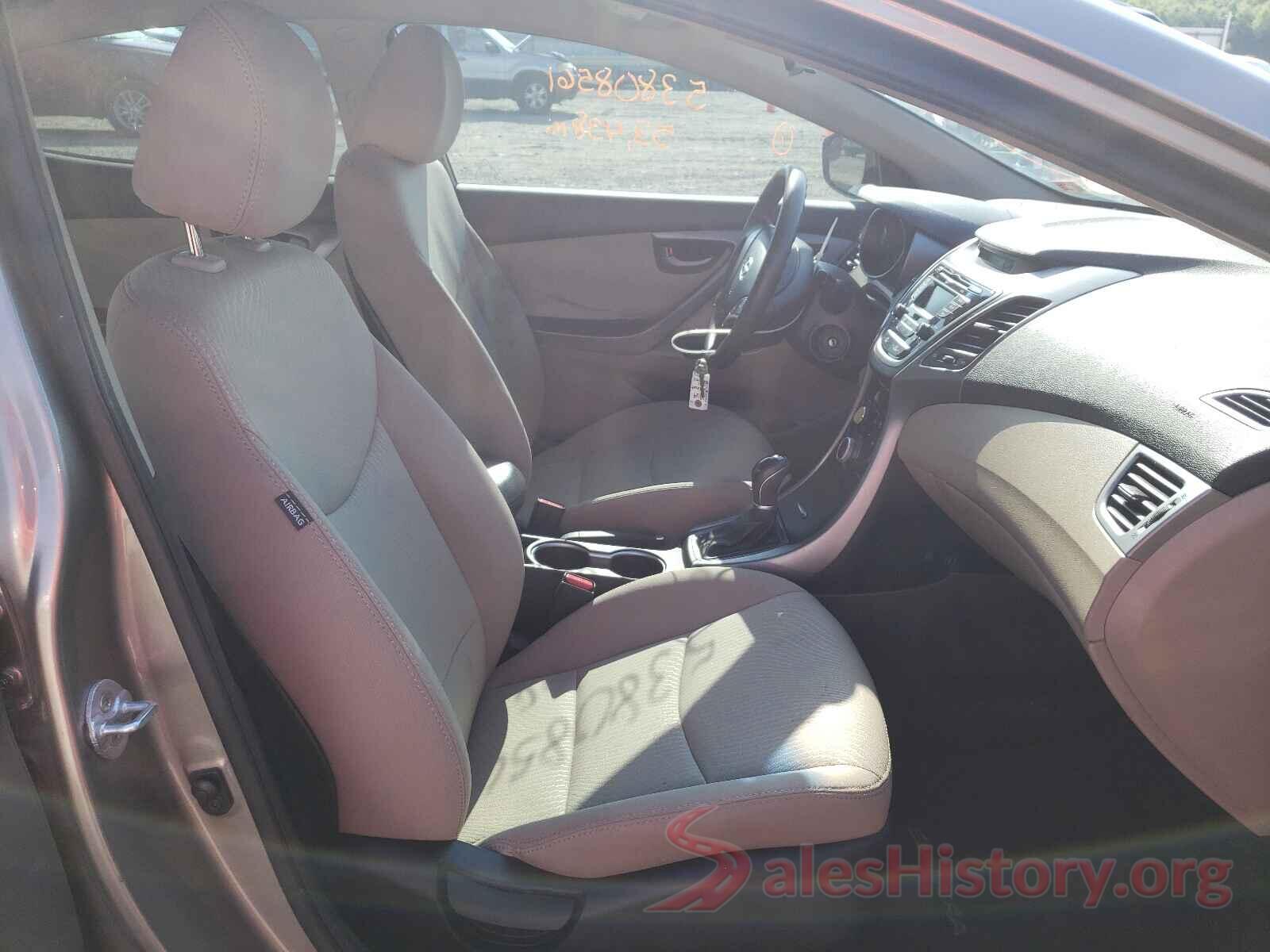 5NPDH4AE1GH665014 2016 HYUNDAI ELANTRA