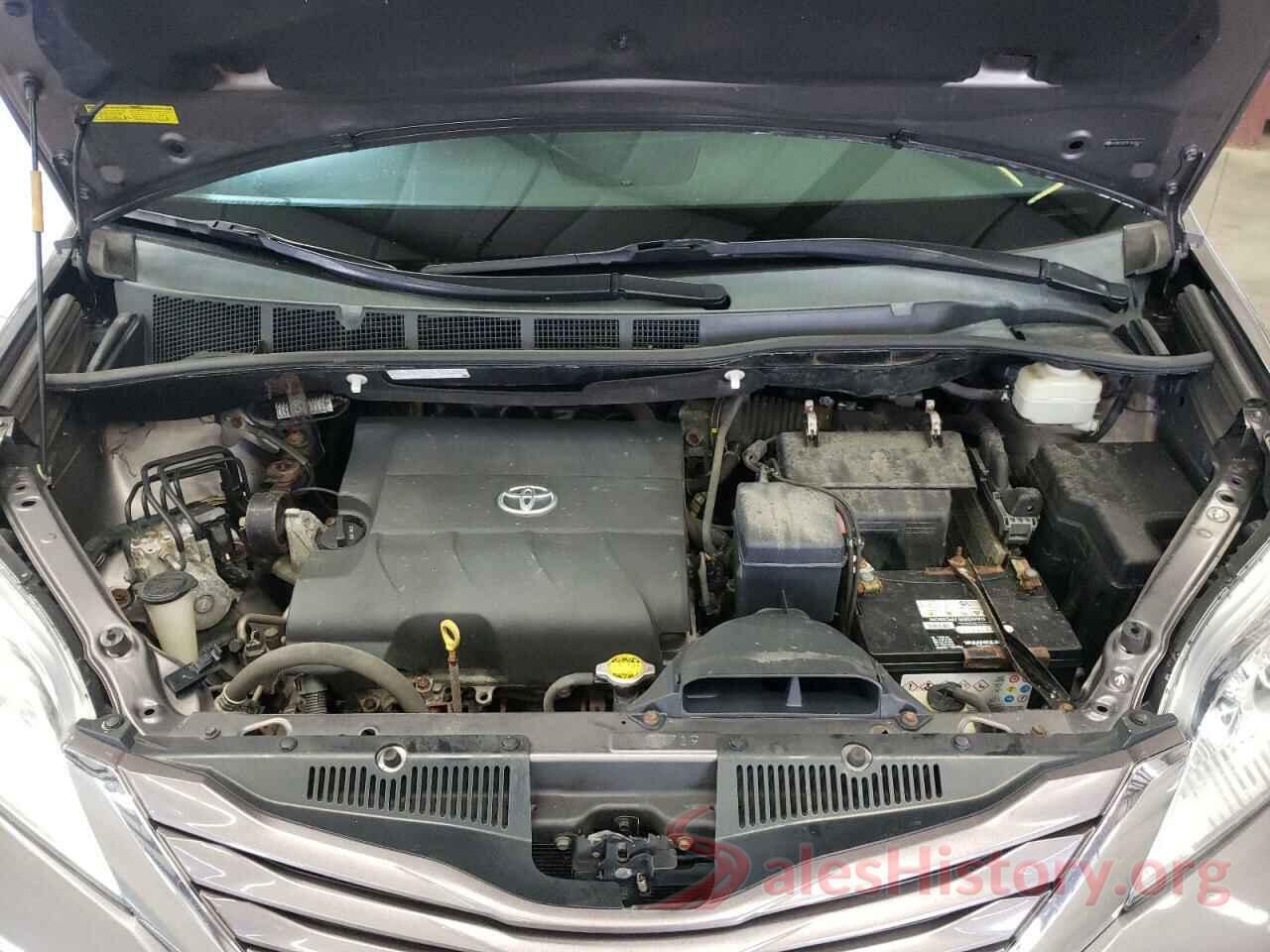 5TDKK3DC9FS634051 2015 TOYOTA SIENNA