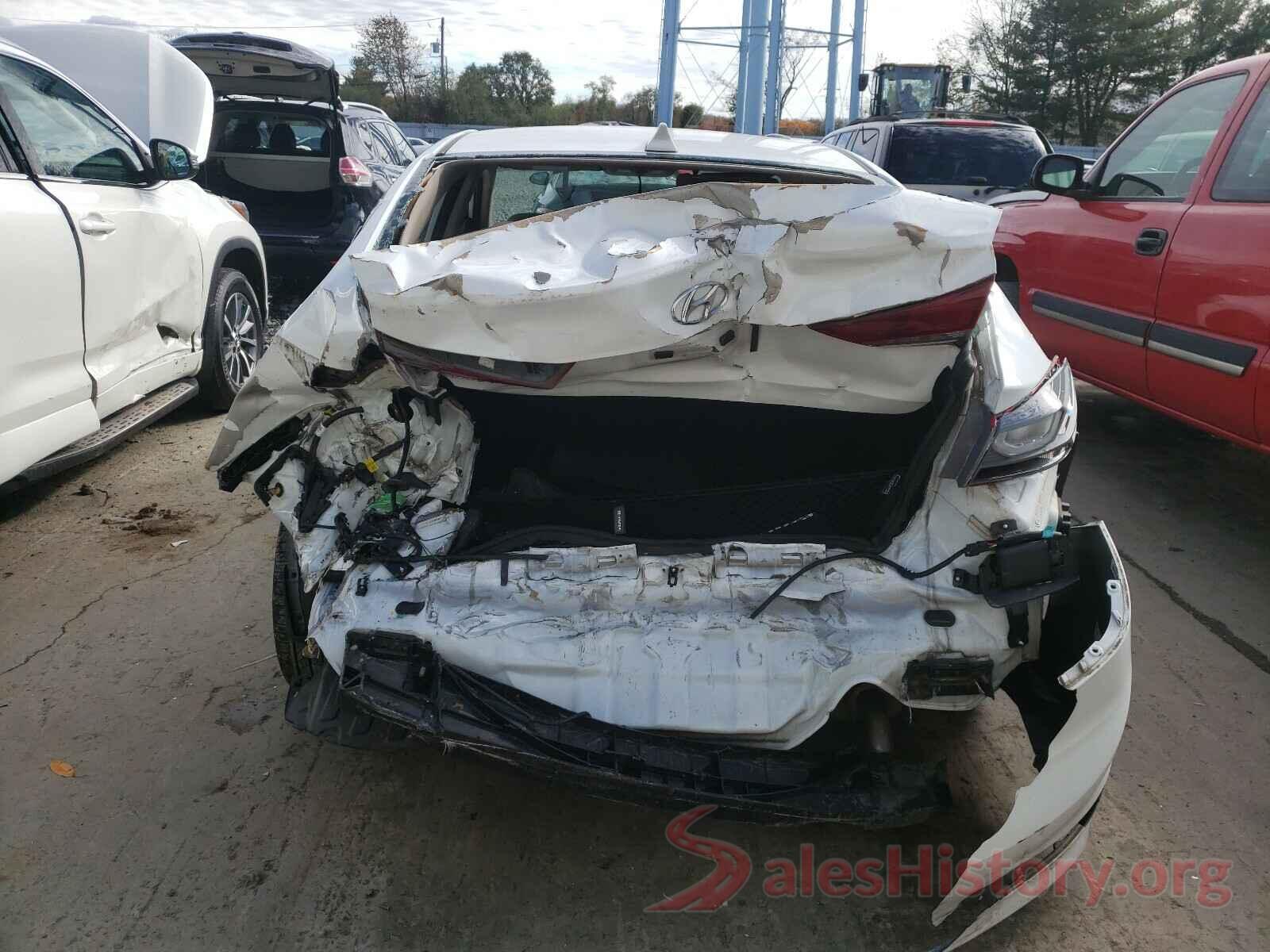 5NPD84LF3JH363673 2018 HYUNDAI ELANTRA