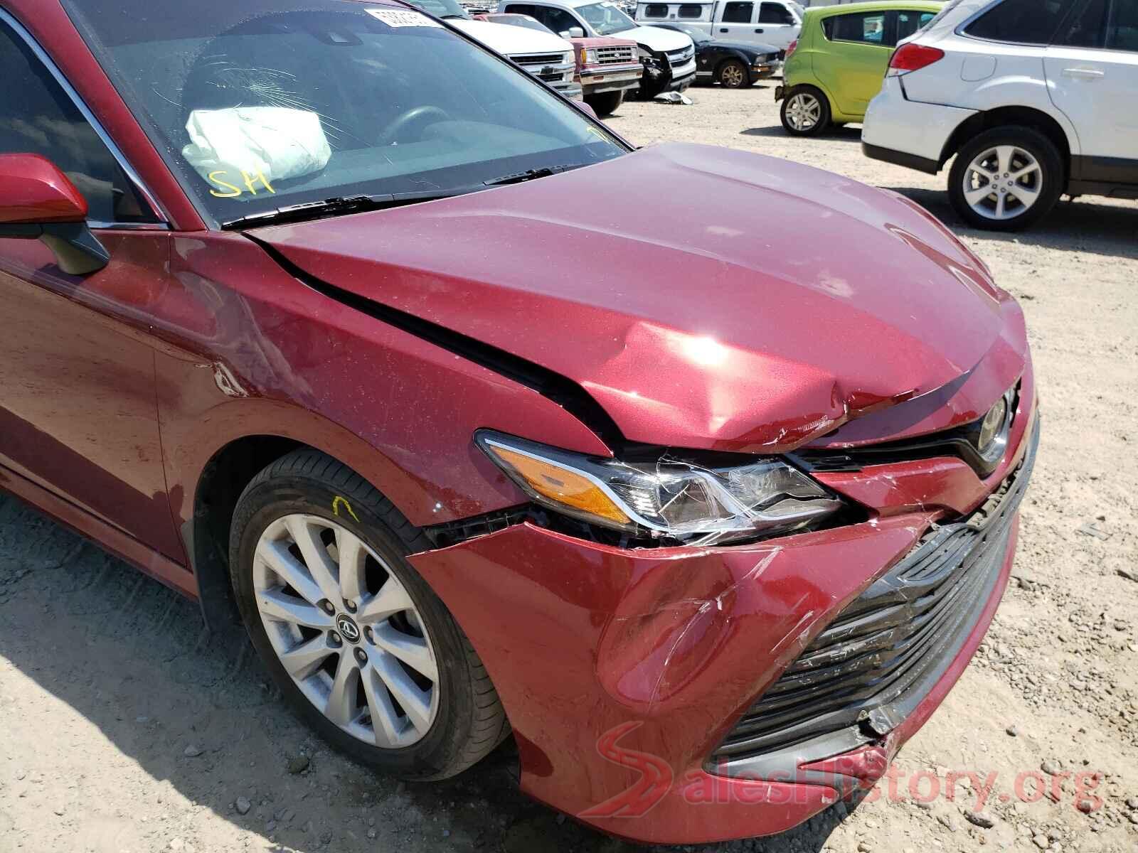 4T1B11HK1JU655744 2018 TOYOTA CAMRY