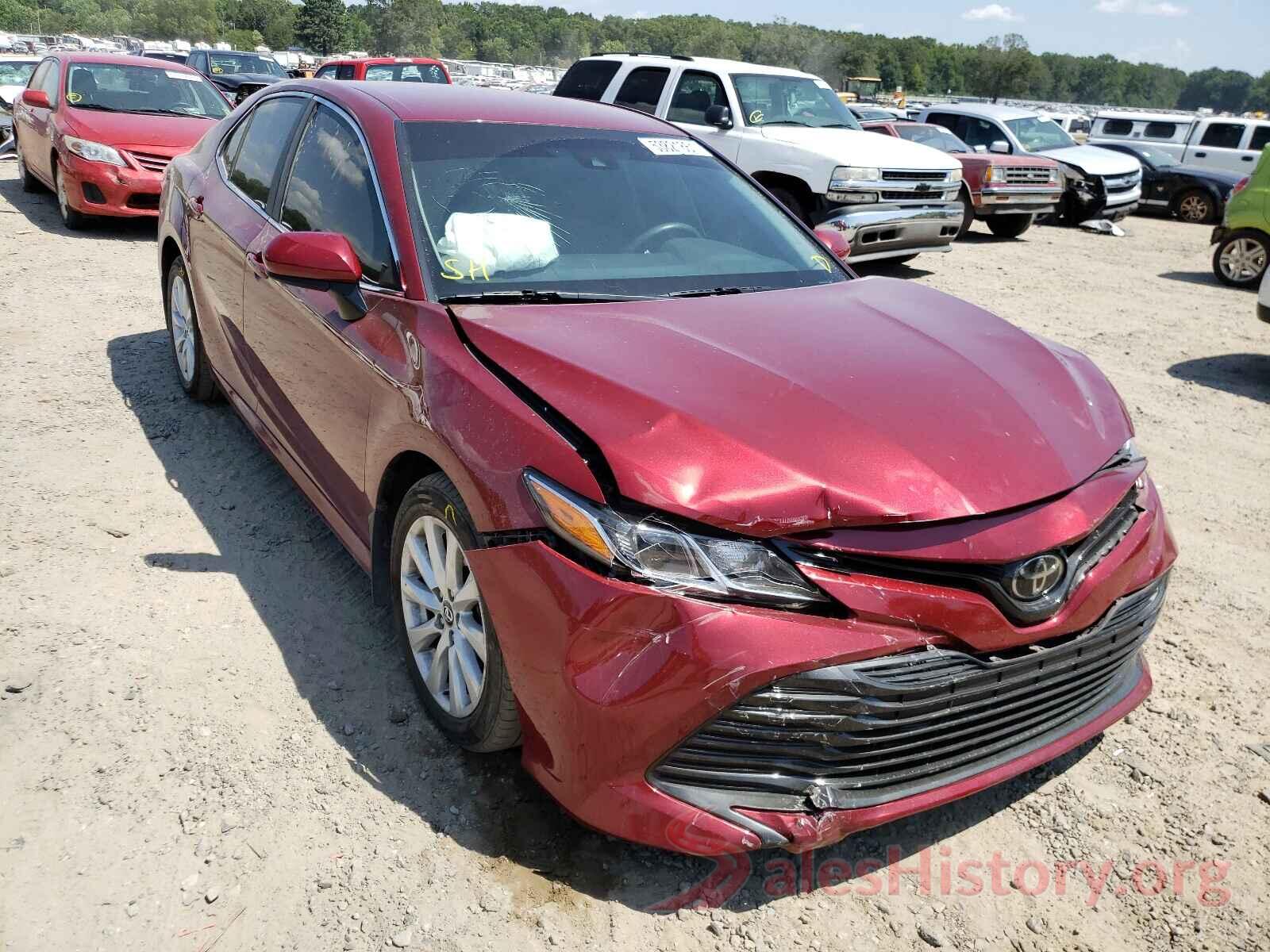 4T1B11HK1JU655744 2018 TOYOTA CAMRY