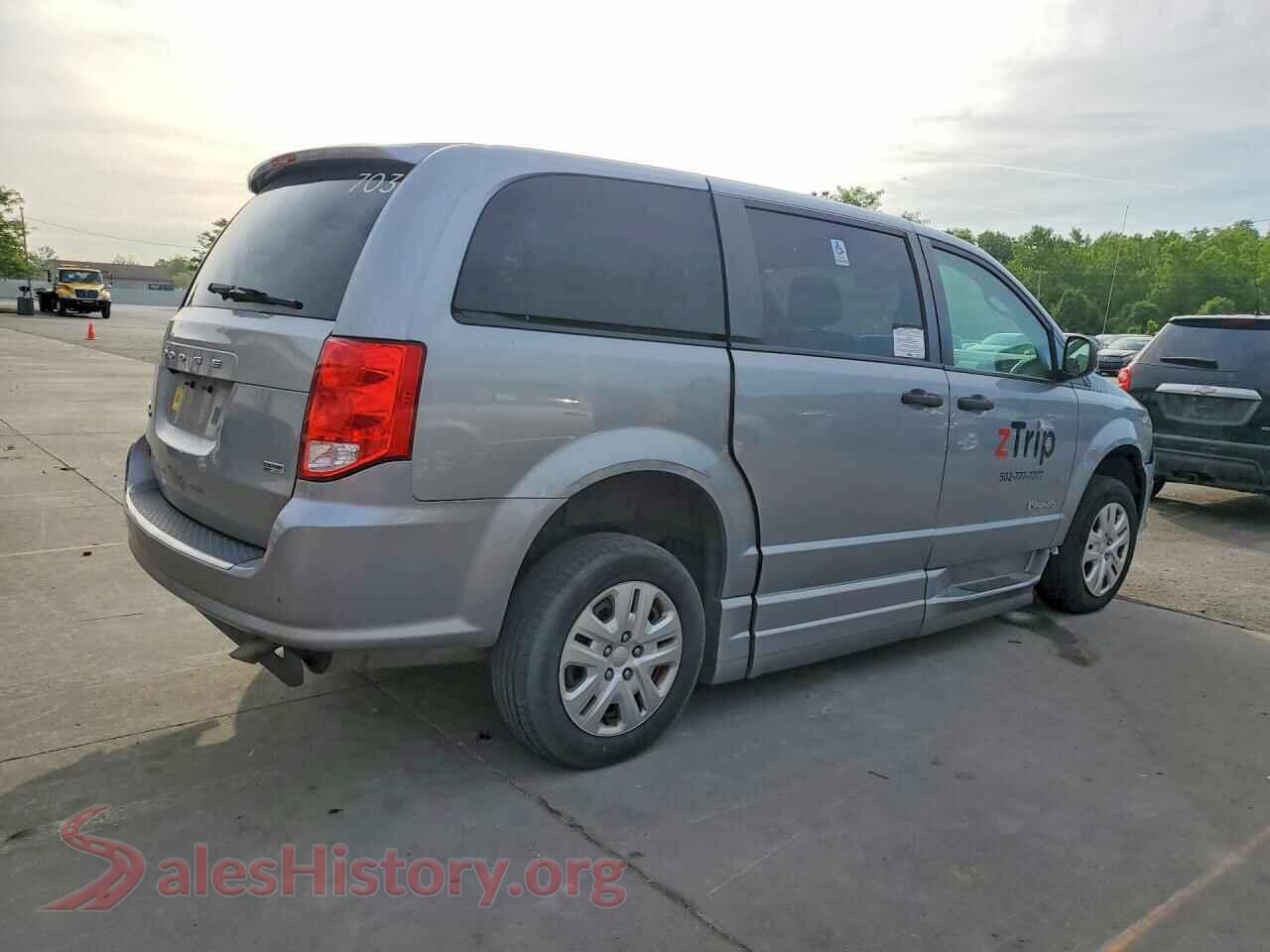 2019 DODGE CARAVAN VIN 2C7WDGBG6KR792040, right side view