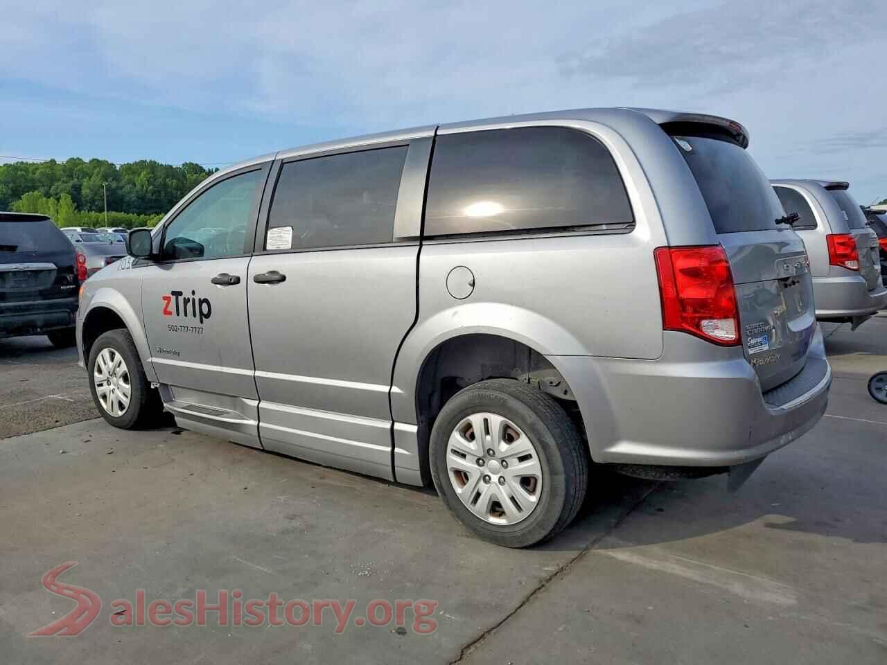 2019 DODGE CARAVAN VIN 2C7WDGBG6KR792040, front view